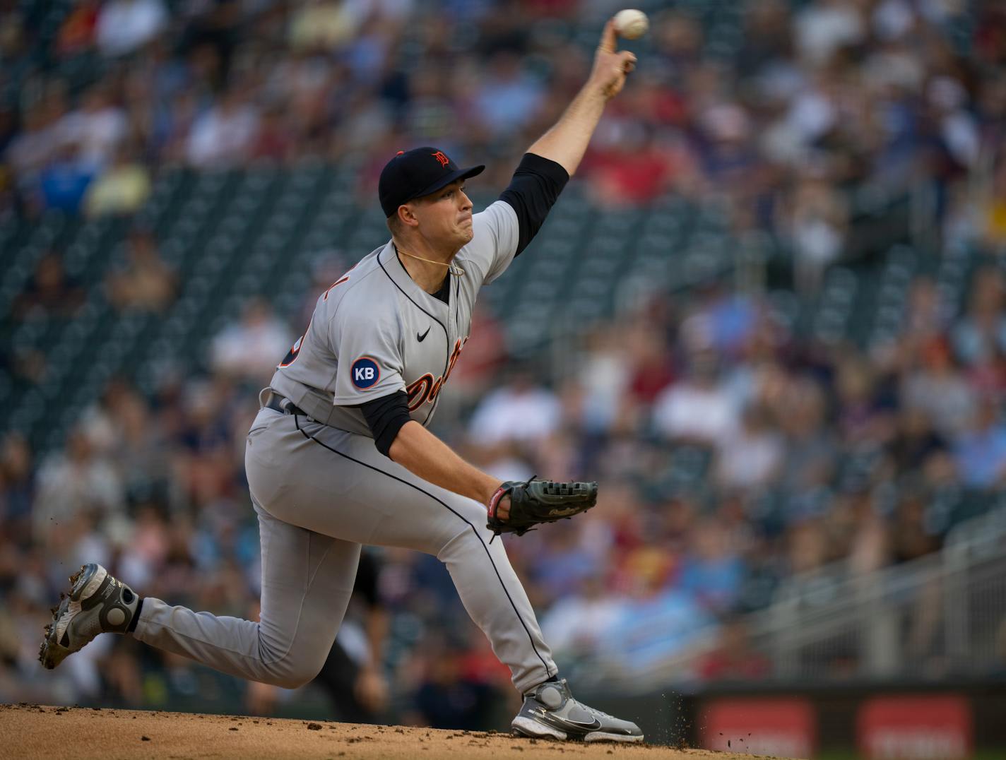 Detroit Tigers starting pitcher Tarik Skubal (29) throwing to the Twins in the first inning.