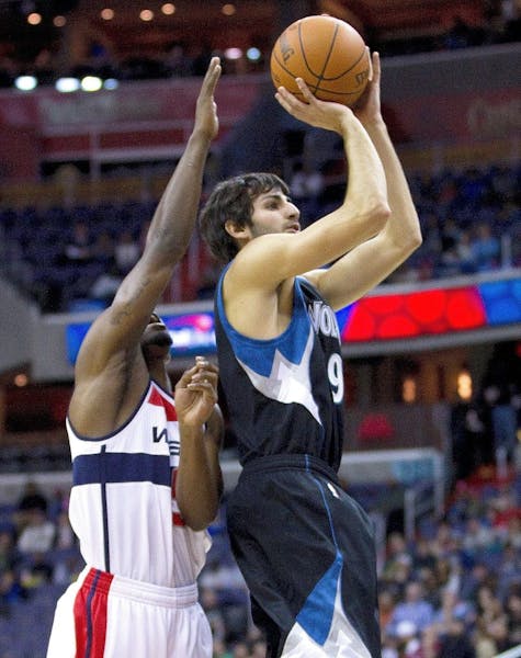 Rookie guard Ricky Rubio had a decisive upper hand in a Wolves victory over the Wizards on Sunday.