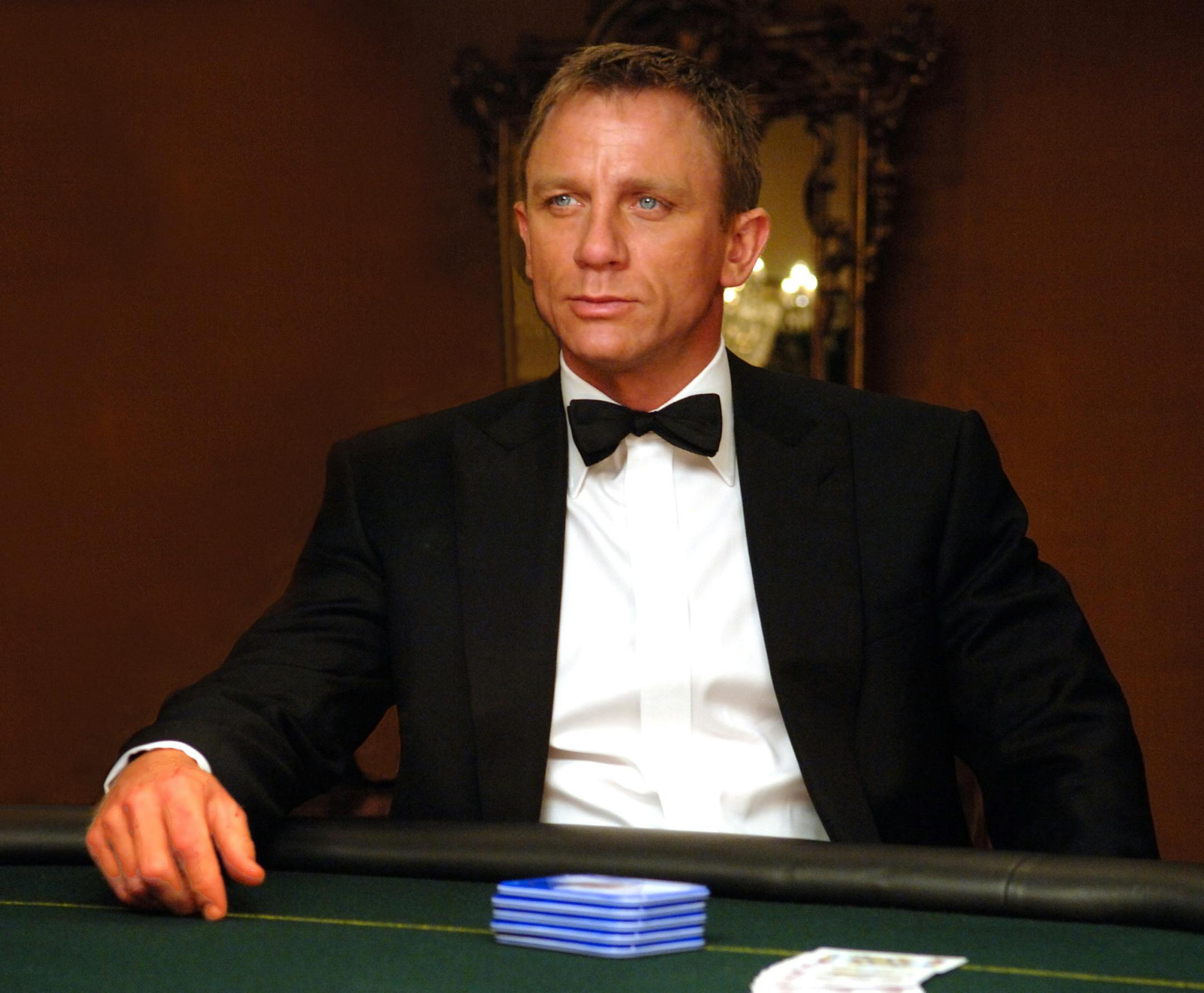 In this photo provided by Sony, Daniel Craig stars as agent 007 James Bond in "Casino Royale." (AP Photo/Sony Pictures/Jay Maidment) ORG XMIT: NYET681