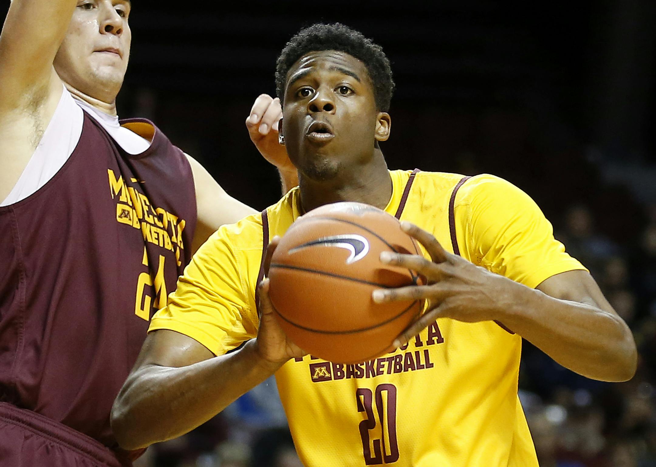 Gophers Davonte Fitzgerald (20) during a team scrimmage at Williams Arena. ] CARLOS GONZALEZ ï cgonzalez@startribune.com - October 25, 2015, Minneapolis, MN, Williams Arena, University of Minnesota Gophers Basketball Scrimmage,