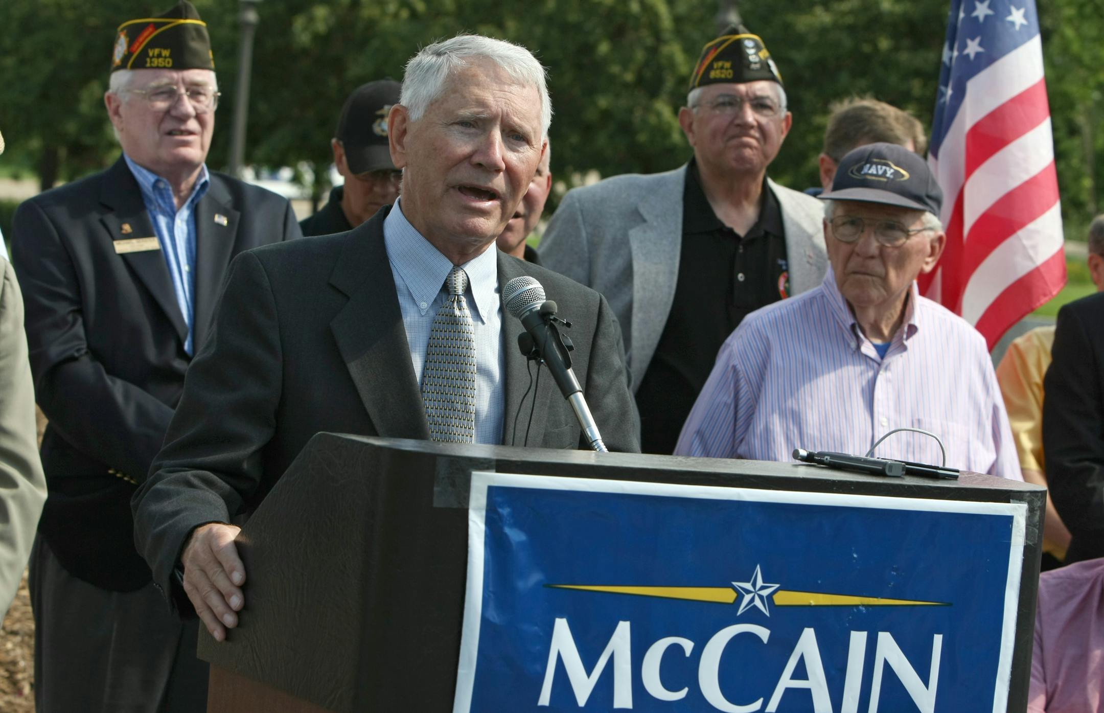 Minnesota Medal of Honor recipient Leo Thorsness and other veterans spoke Monday in support of John McCain's presidential bid at the World War II Memorial at the State Capitol.