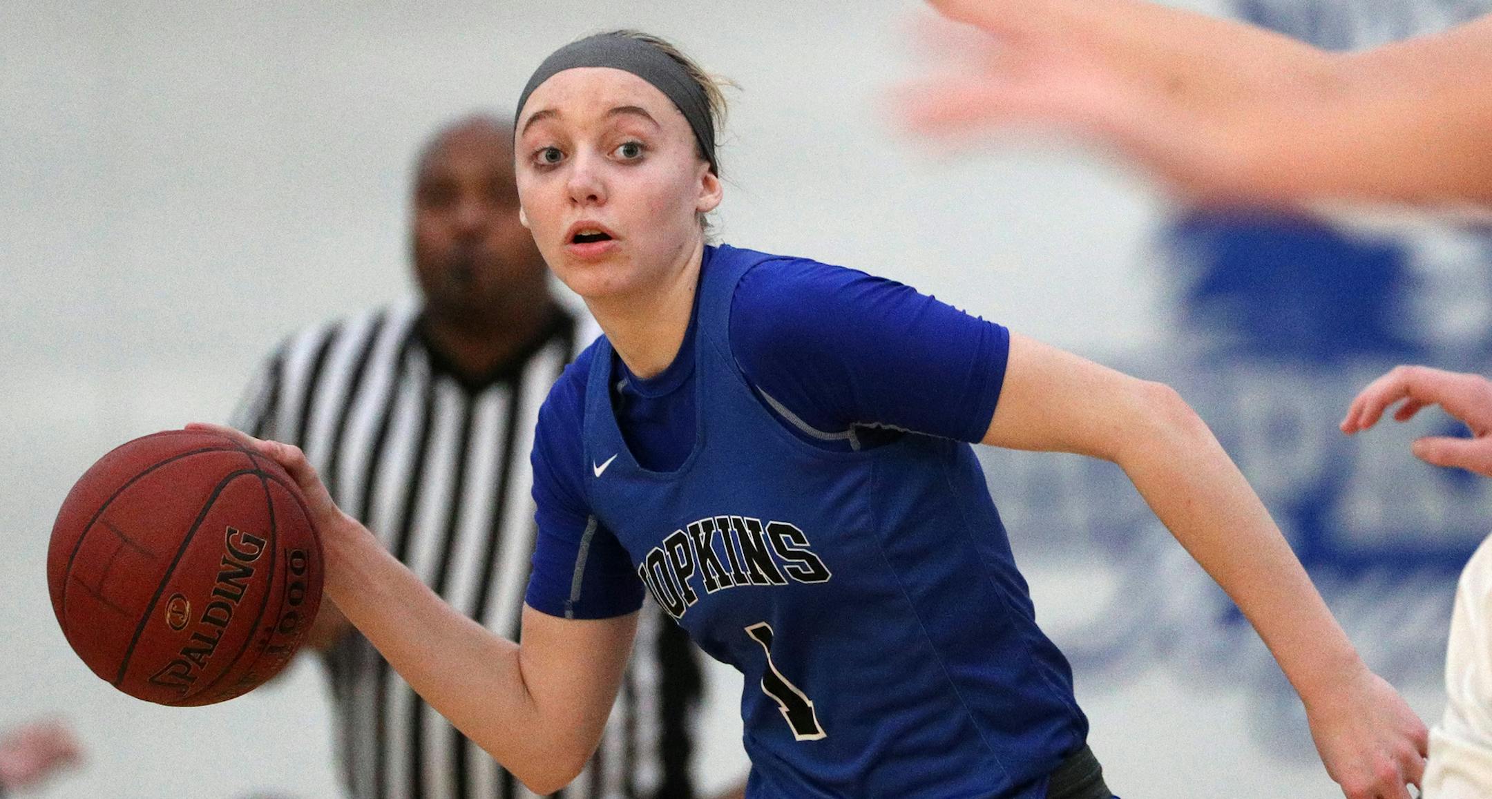 Hopkins' Paige Bueckers (1) looked for an open teammate as she took the ball up the court during a game against Centennial Saturday. ] ANTHONY SOUFFLE ï anthony.souffle@startribune.com Paige Bueckers of Hopkins played Centennial in a Breakdown Tournament showcase game Saturday, Dec. 2, 2017 at the Lindbergh Center in Hopkins, Minn.