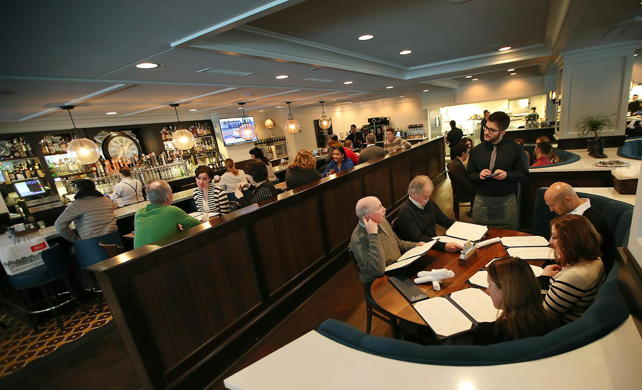 Restaurant review of Mercury Dining Room & Rail including chef Jeff Woodyard, Friday, January 13, 2017 in Minneapolis, MN. ] (ELIZABETH FLORES/STAR TRIBUNE) ELIZABETH FLORES • eflores@startribune.com