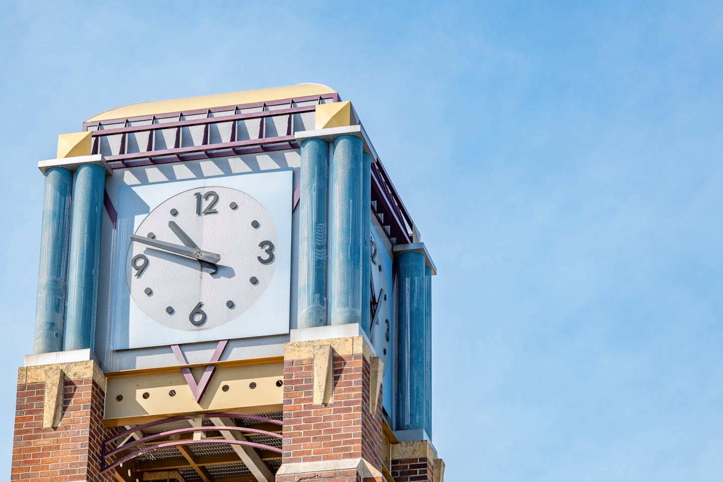 Bloomington MN to demolish clock tower