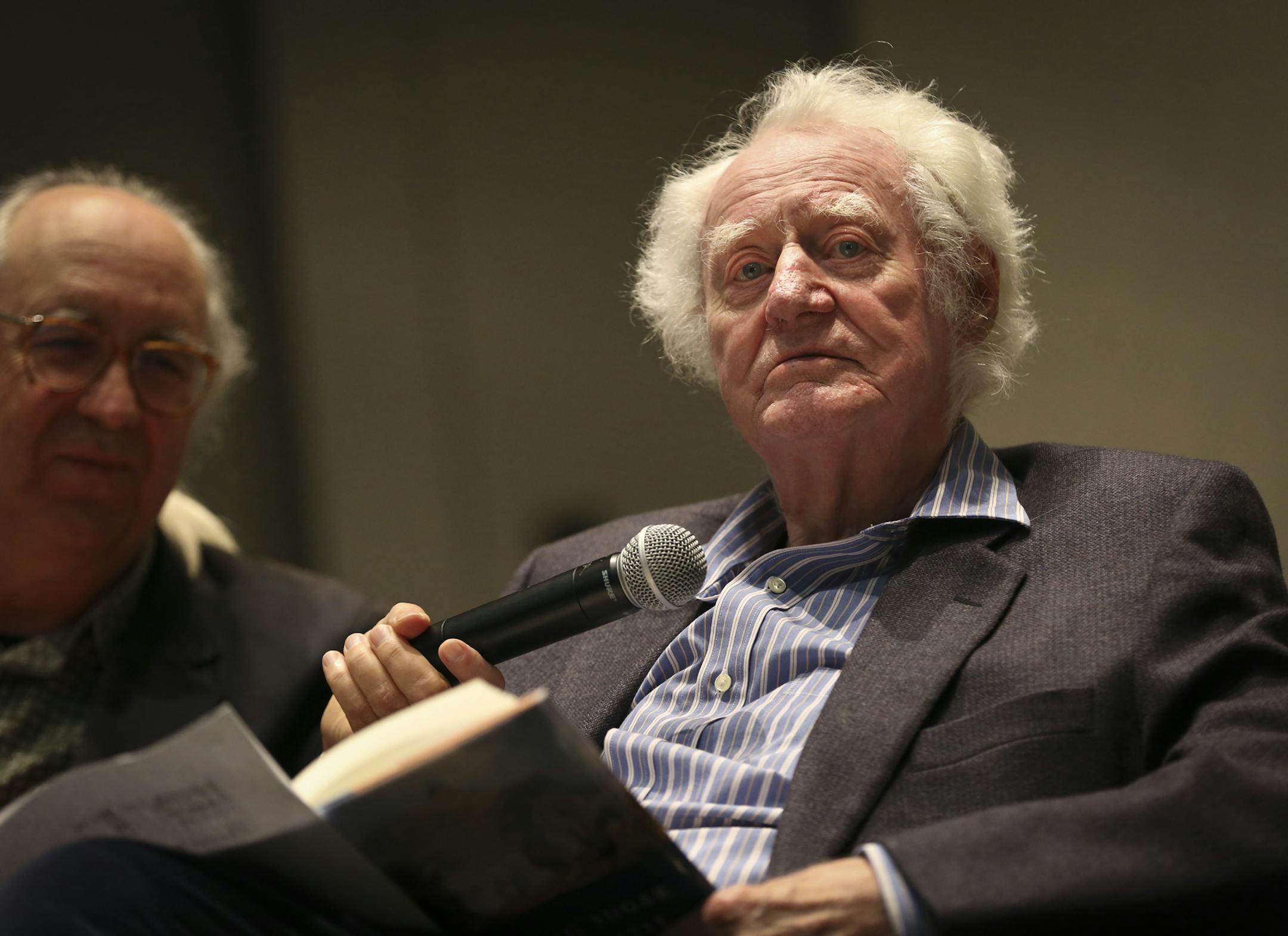 Poet Robert Bly read from his book "Stealing Sugar from the Castle" at the University of Minnesota on Wednesday, October 16, 2013, in Minneapolis, Minn. Holding his microphone was poet Thomas R. Smith. ] RENEE JONES SCHNEIDER ‚Äö√Ñ¬¢ reneejones@startribune.com On Oct 16, 2013, at 8:16 PM, Laurie Hertzel <lauriehertzel@yahoo.com> wrote: Poet robert Bly delighted a crowd of about 150 people as he read poems from his latest book. "Stealing Sugar from the Castl