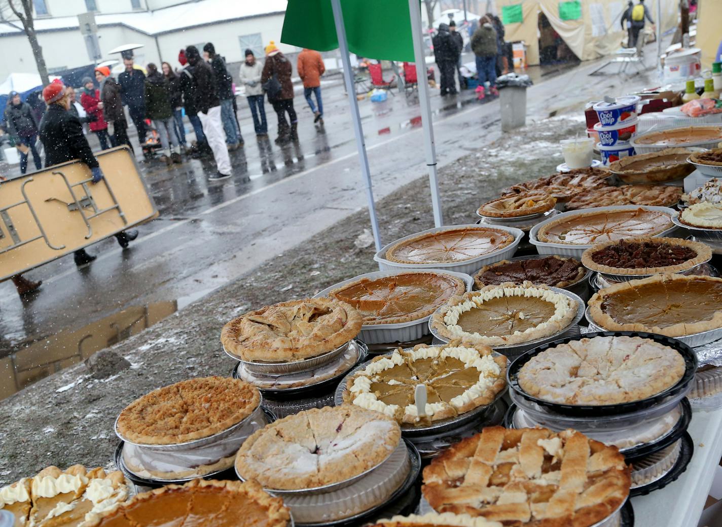 BlacksGiving event on Thanksgiving outside the Minneapolis Police Department&#xed;s 4th precinct Thursday, Nov. 26, 2015, in Minneapolis. Here, a table is overflowing with desserts for the BlacksGiving event.](DAVID JOLES/STARTRIBUNE)djoles@startribune.comBlacksGiving event on Thanksgiving outside the Minneapolis Police Department&#xed;s 4th precinct.