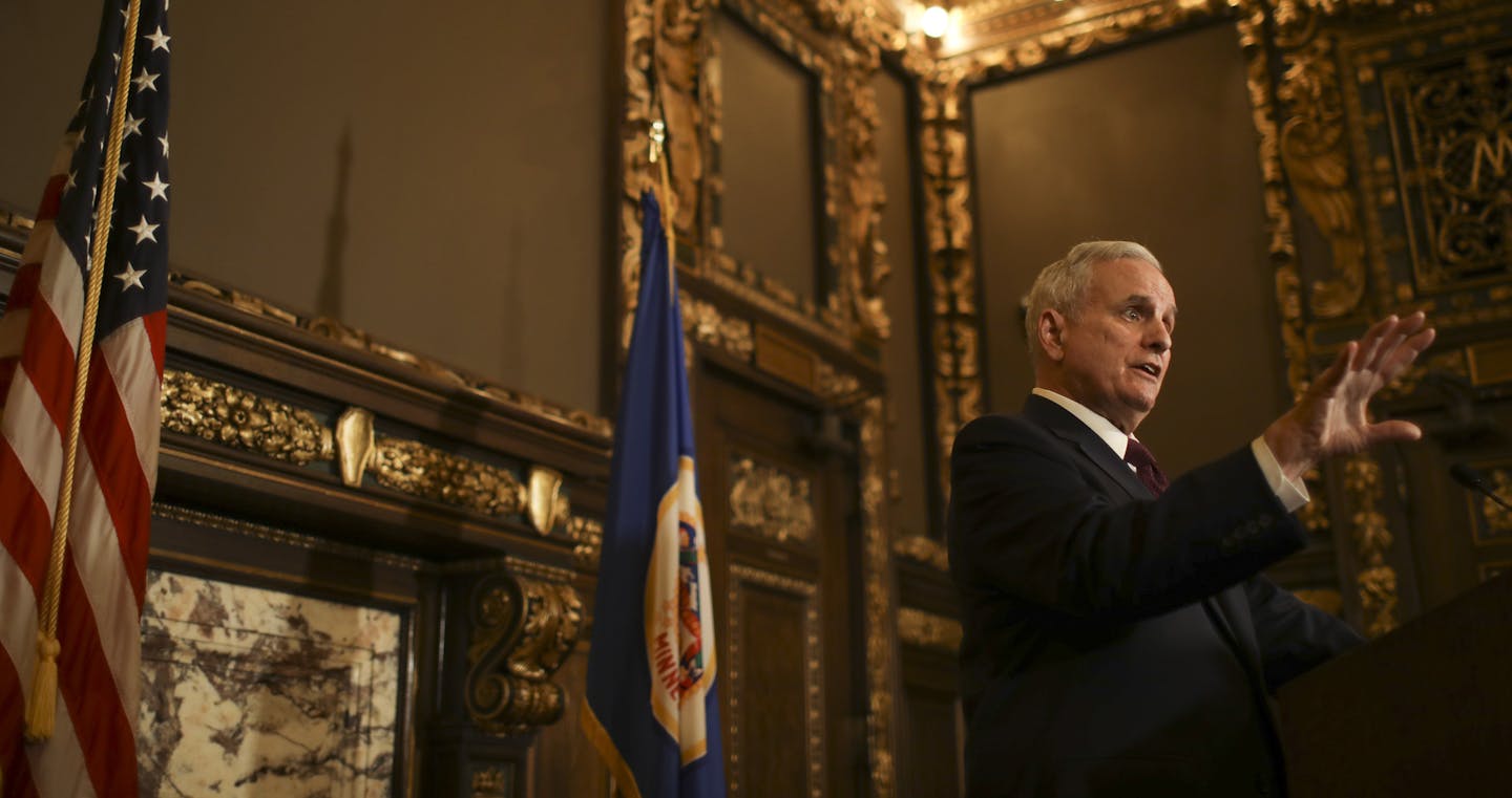 Gov. Mark Dayton at his news conference early Tuesday evening. ] JEFF WHEELER &#xef; jeff.wheeler@startribune.com Gov. Mark Dayton held a news conference Tuesday evening, May 30, 2017 at the State Capitol to explain his decision to sign the budget bills passed by the Republican controlled legislature, but cut out funding for the House and the Senate with his line-item veto power. ORG XMIT: MIN1705301916250711