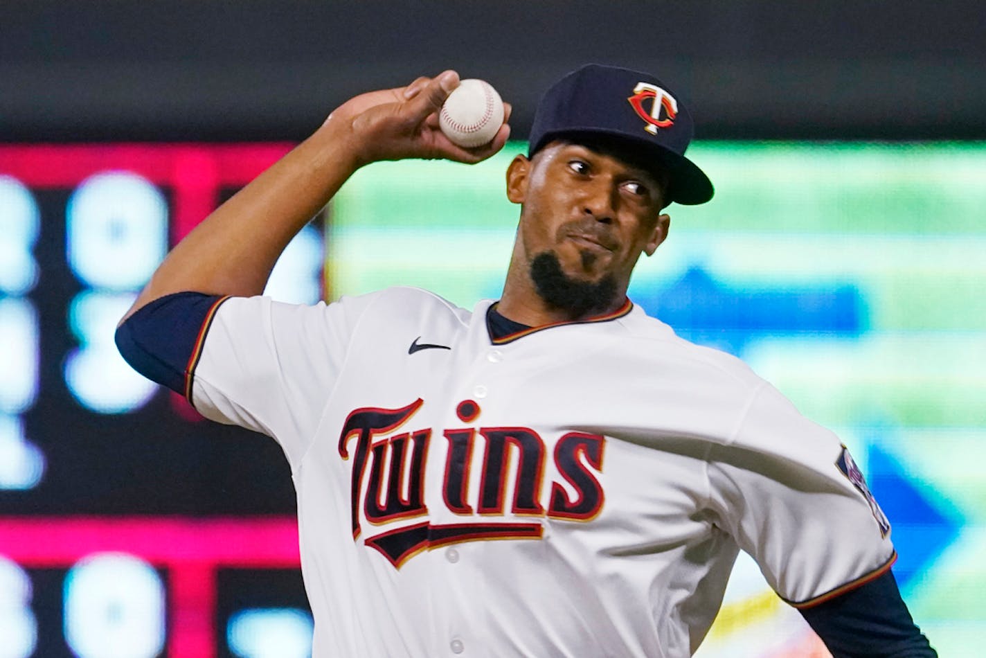 Minnesota Twins relief pitcher Juan Minaya