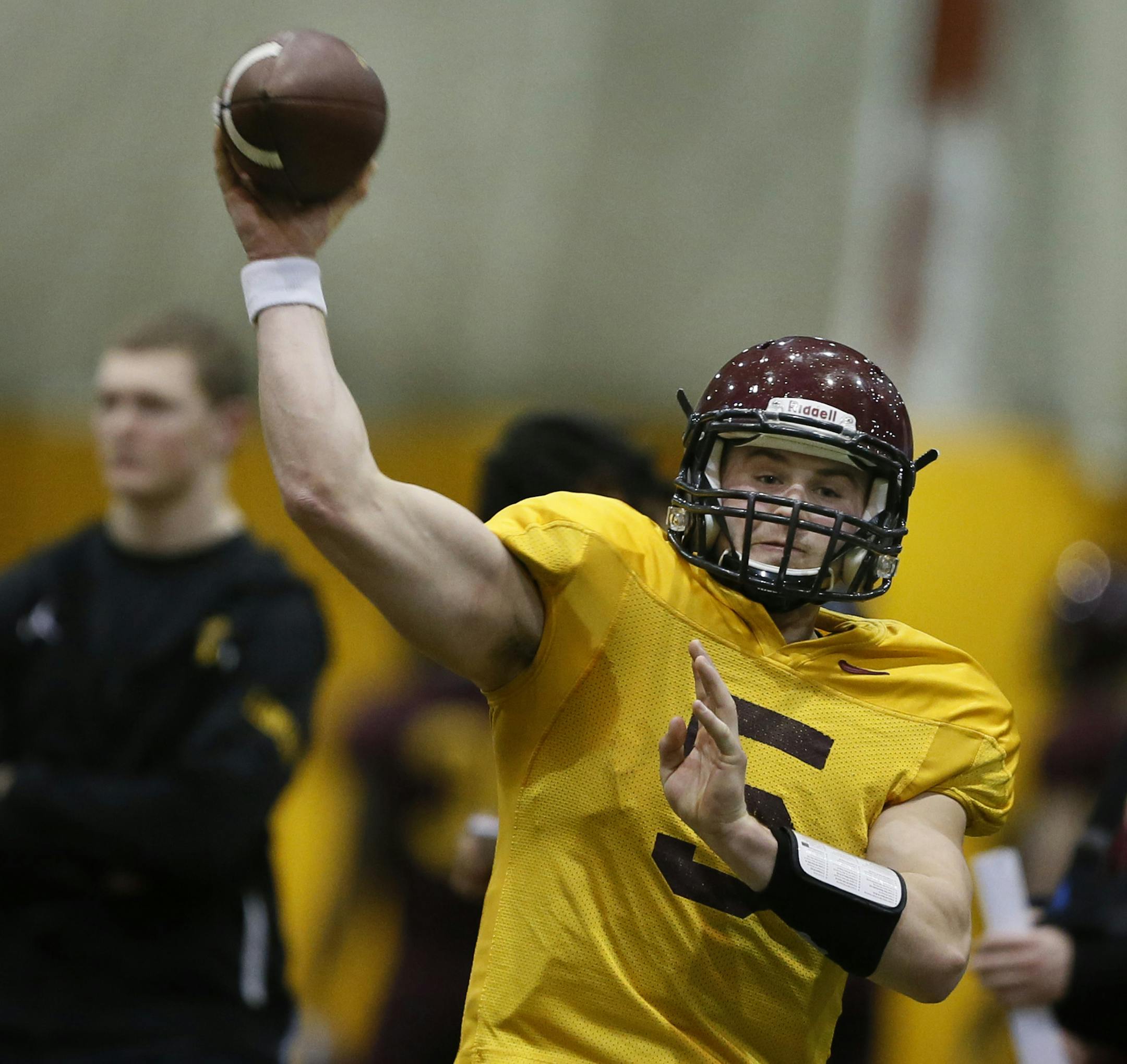 University of Minnesota quarterback Chris Streveler threw a pass down field during practice March 11, 2014 in Minneapolis , Minnesota .] JERRY HOLT jerry.holt@startribune.com Jerry Holt