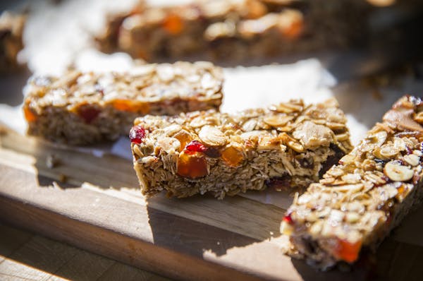 Baking Central comes up with granola bars for school breakfasts and lunches. Photographed on Thursday, September 10, 2015. ] LEILA NAVIDI leila.navidi