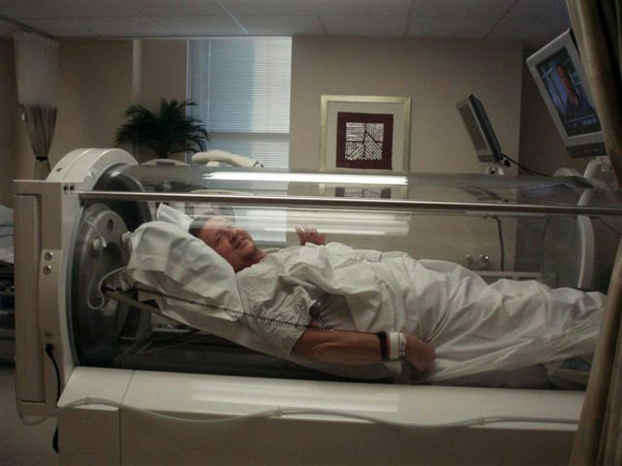 After a toe injury became a gruesome wound, Mike Miller underwent 20 sessions in a hyperbaric chamber at Abbot Northwestern Hospital. The therapy involves pumping pure oxygen into the pressurized chamber.