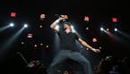 Kid Rock performed to a sold out crowd at the Grandstand at the State Fair. ] (KYNDELL HARKNESS/STAR TRIBUNE) kyndell.harkness@startribune.com Minneso