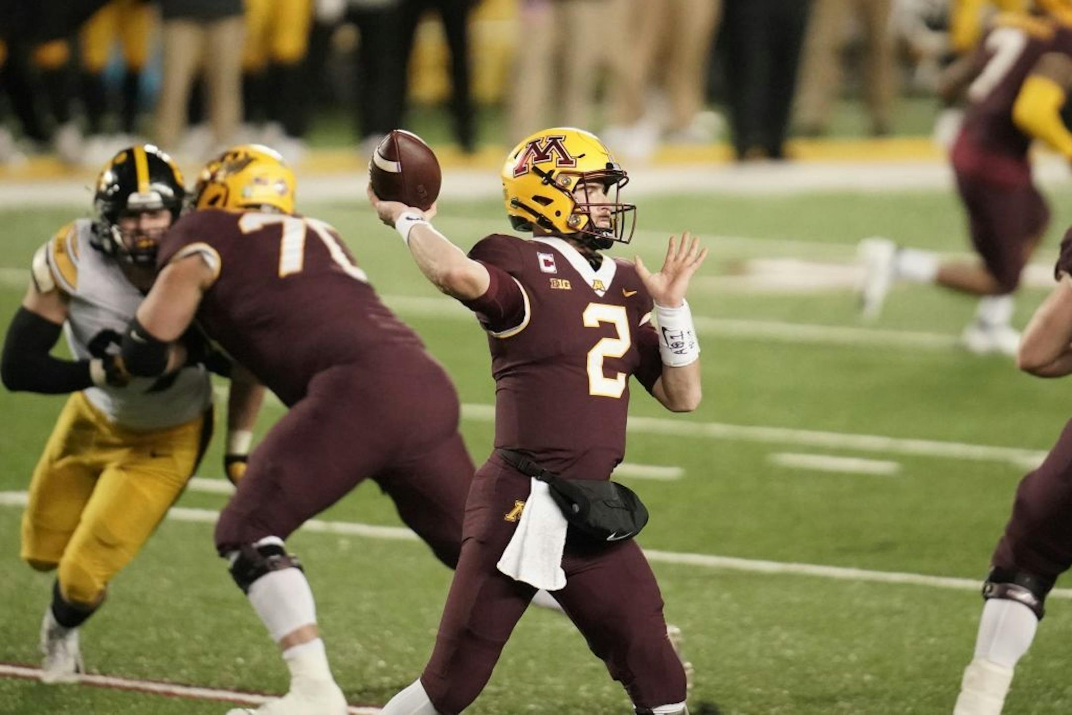 Minnesota Gophers quarterback Tanner Morgan (2) threw an incomplete pass in the fourth quarter.