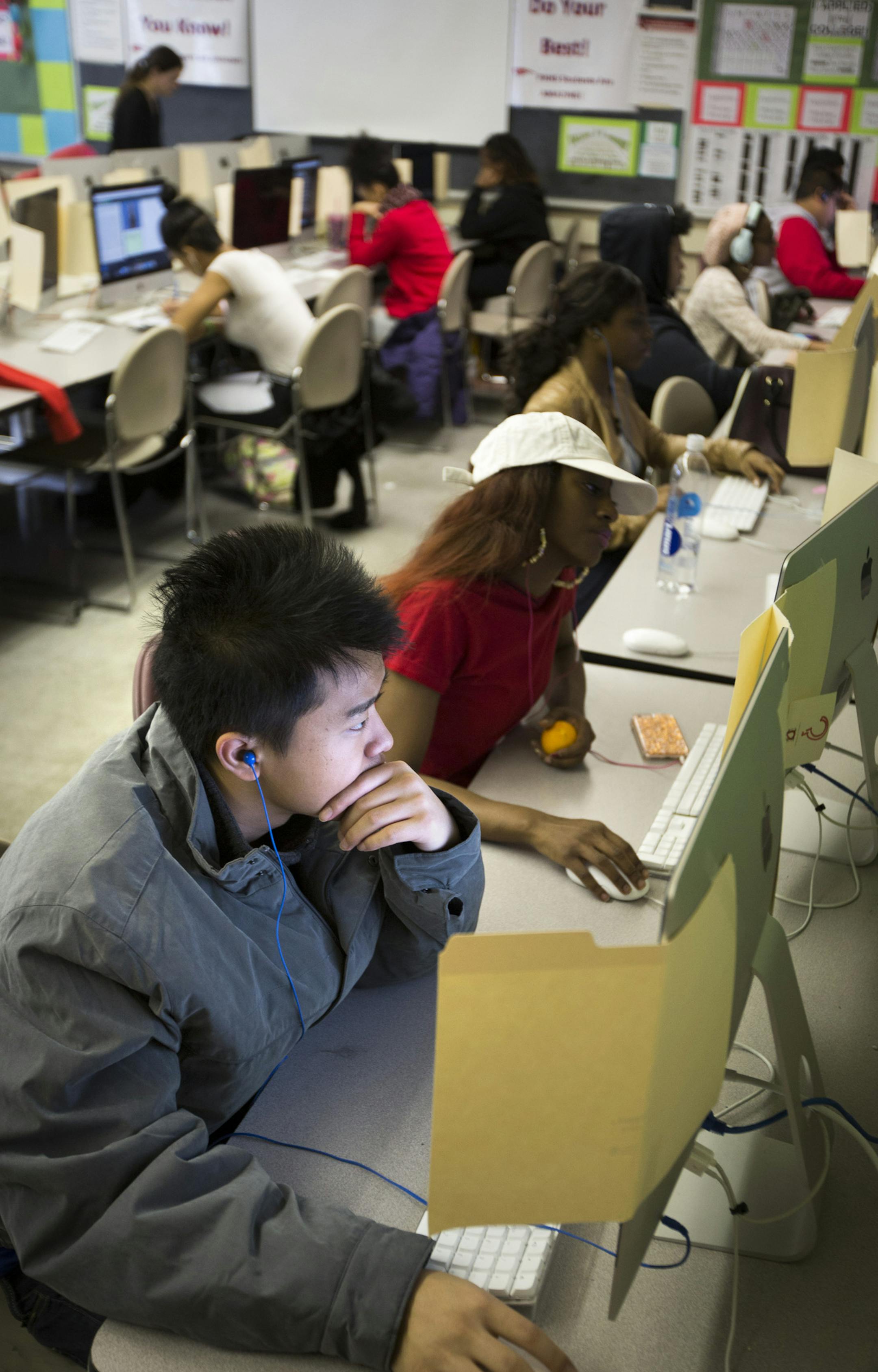 Patrick Henry High School students get caught up on english Tuesday morning during winter break. ] About 900 Minneapolis students opted to ditch winter vacation and spend extra time in class at the district's voluntary Winter Break Academy. The program has grown considerably from the year before, when 175 gave it a try. The district made an effort this year to reach out to students who were falling behind, offering them a chance to catch up on missed credits and stay on track. Brian.Peterson@sta