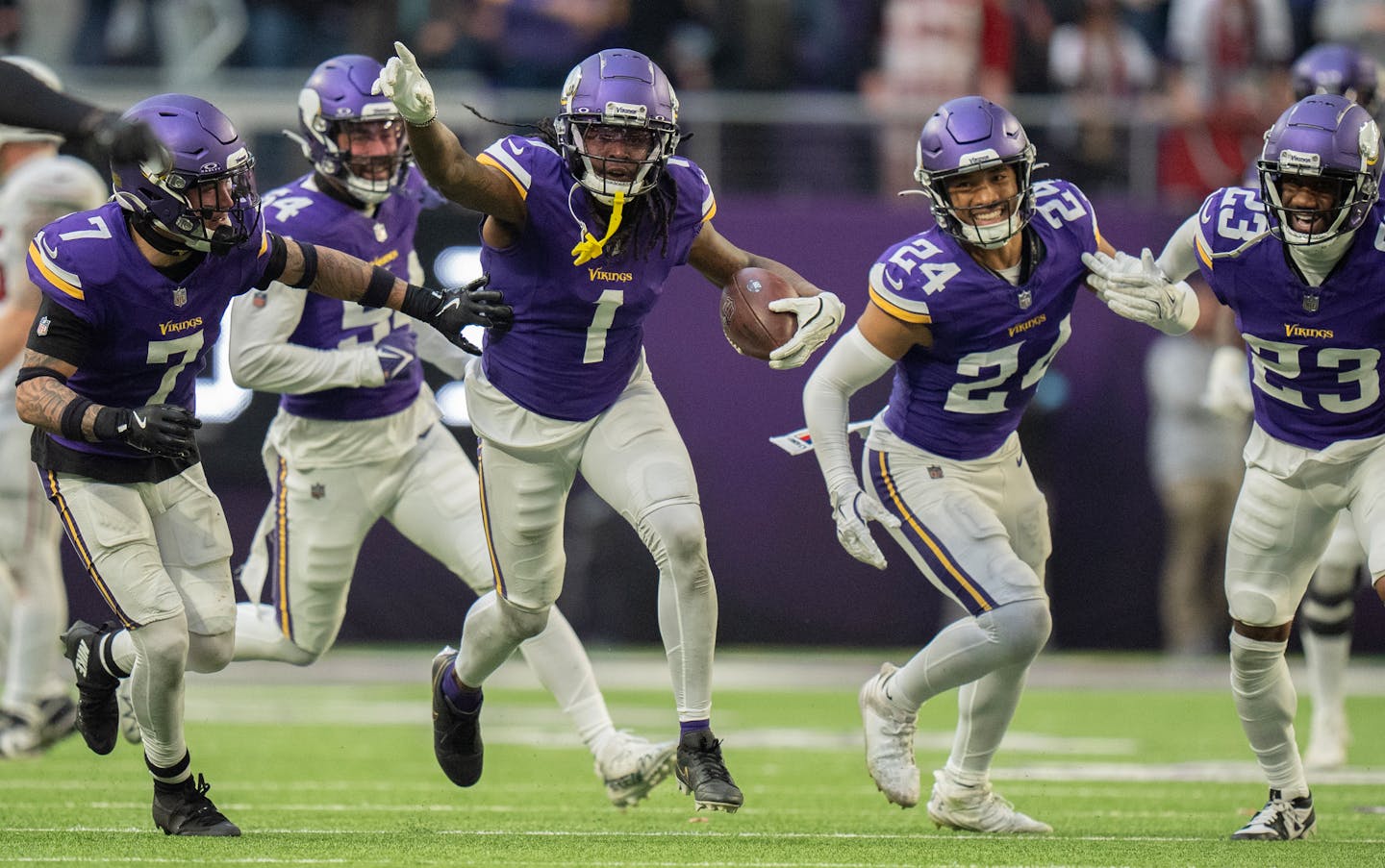 How can the Vikings can clinch a playoff berth Sunday?