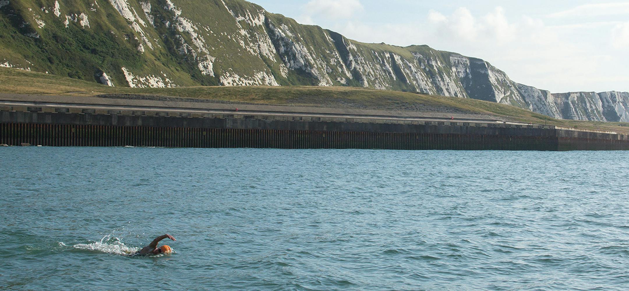 With the Dover cliffs as a backdrop, Karen Zemlin begins her attempt Aug. 1 at a crossing of the English Channel.
