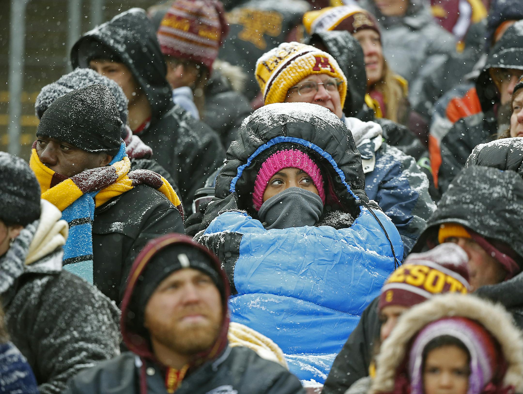 Minnesota fans were seemingly down as the Gophers were led by Ohio State in the third quarter during the game, Saturday, November 15, 2014 at TCF Stadium in Minneapolis, MN. ] (ELIZABETH FLORES/STAR TRIBUNE) ELIZABETH FLORES • eflores@startribune.com