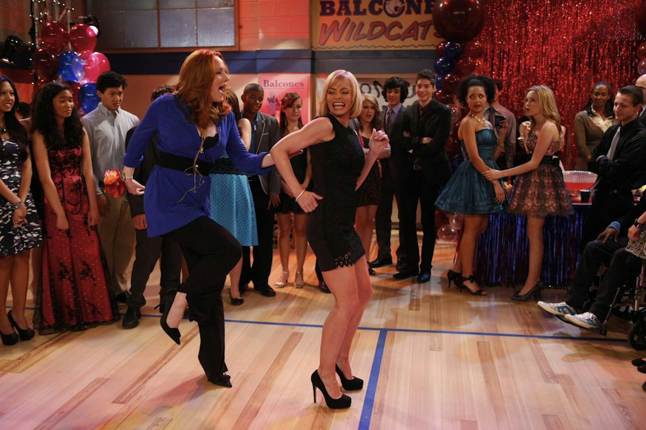 Katie Finneran, left, and Jaime Pressly in the premiere episode of "I Hate My Teenage Daughter."