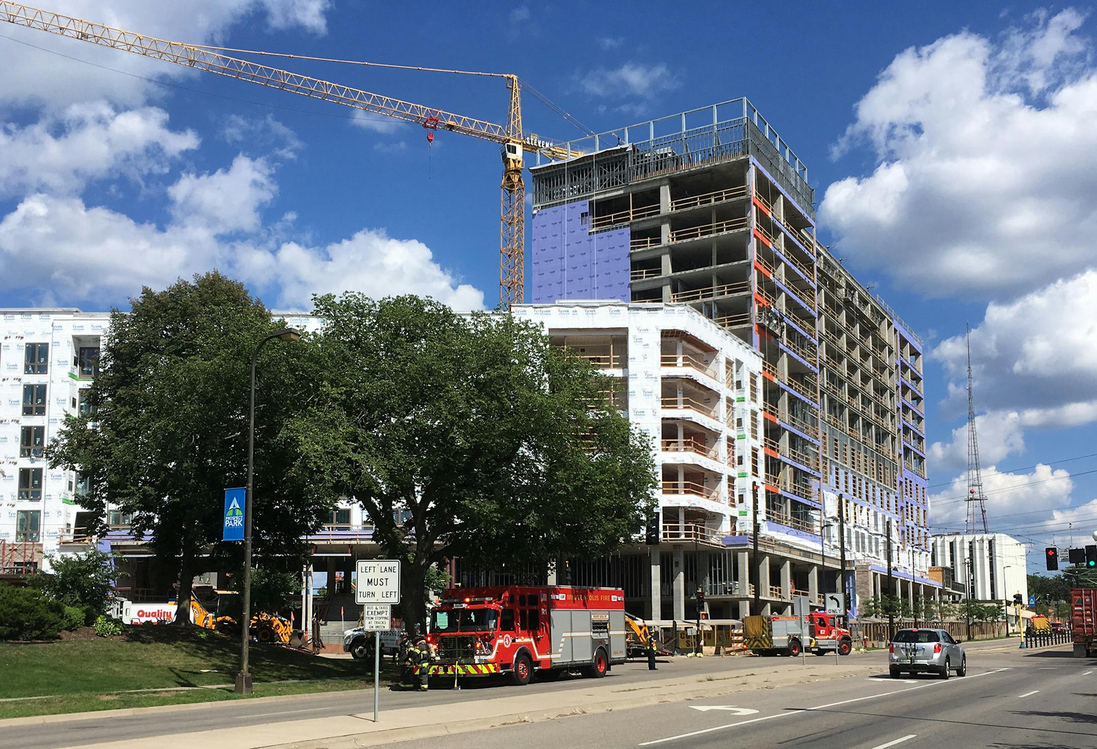 University Avenue and Green Line light rail trains are stopped near 4th Av. SE and 29th Av. in Minneapolis. The affected area is to the east of TCF Stadium and buses are being used instead of light rail trains.