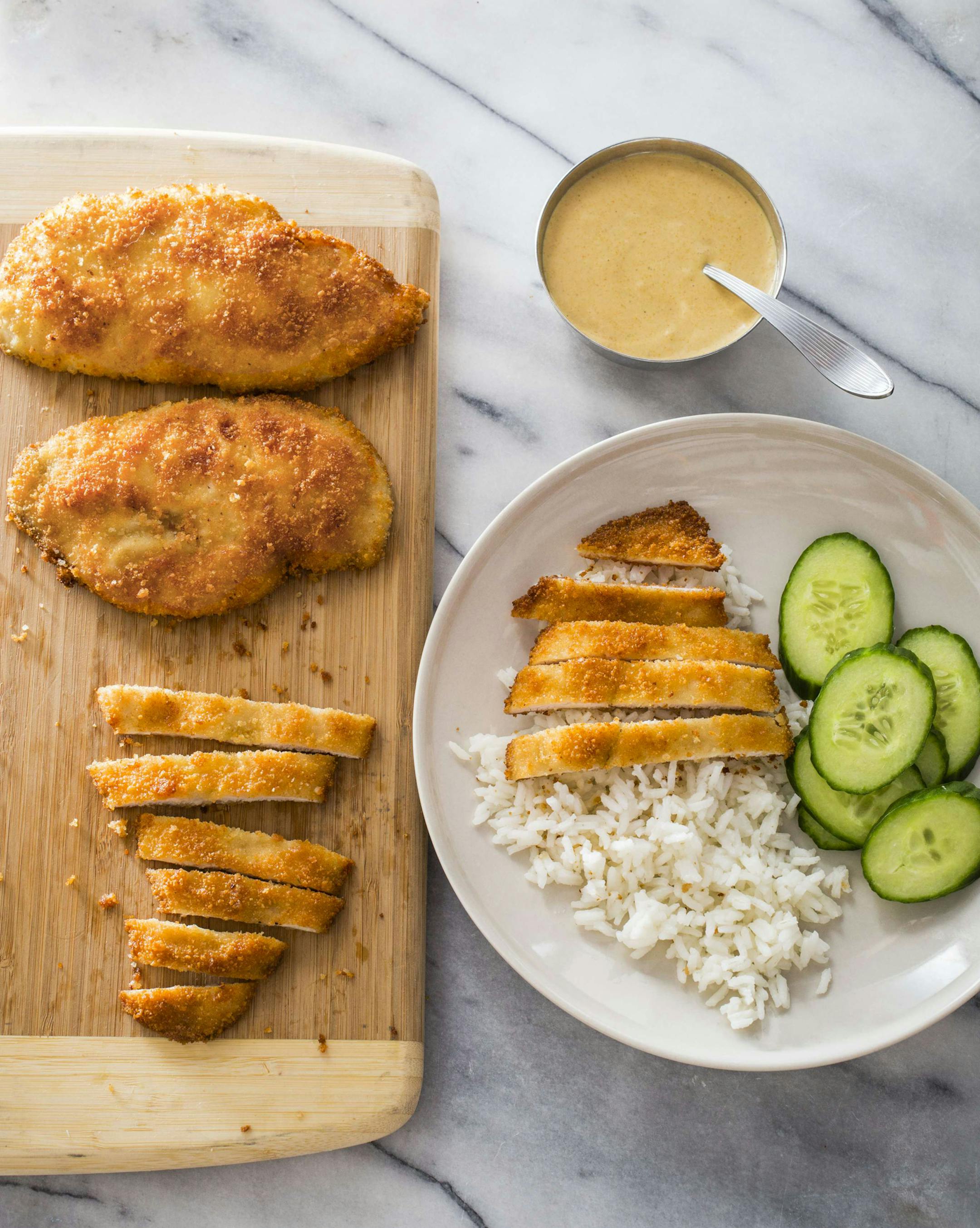 Crispy pan-fried chicken cutlets. ORG XMIT: 1006869