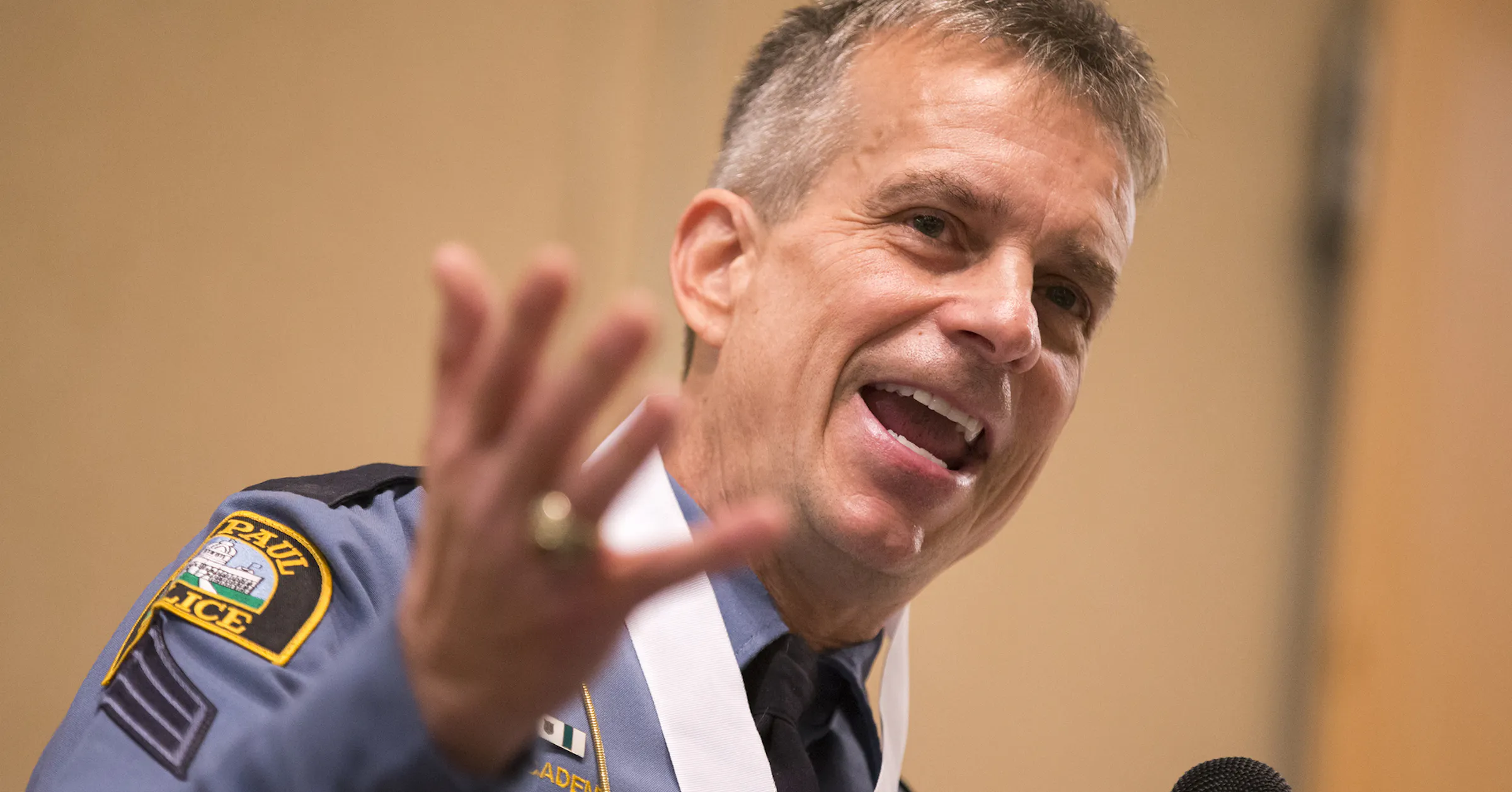 Alex Ripplinger St. Paul police sergeant wins 2015 Officer of the Year honor