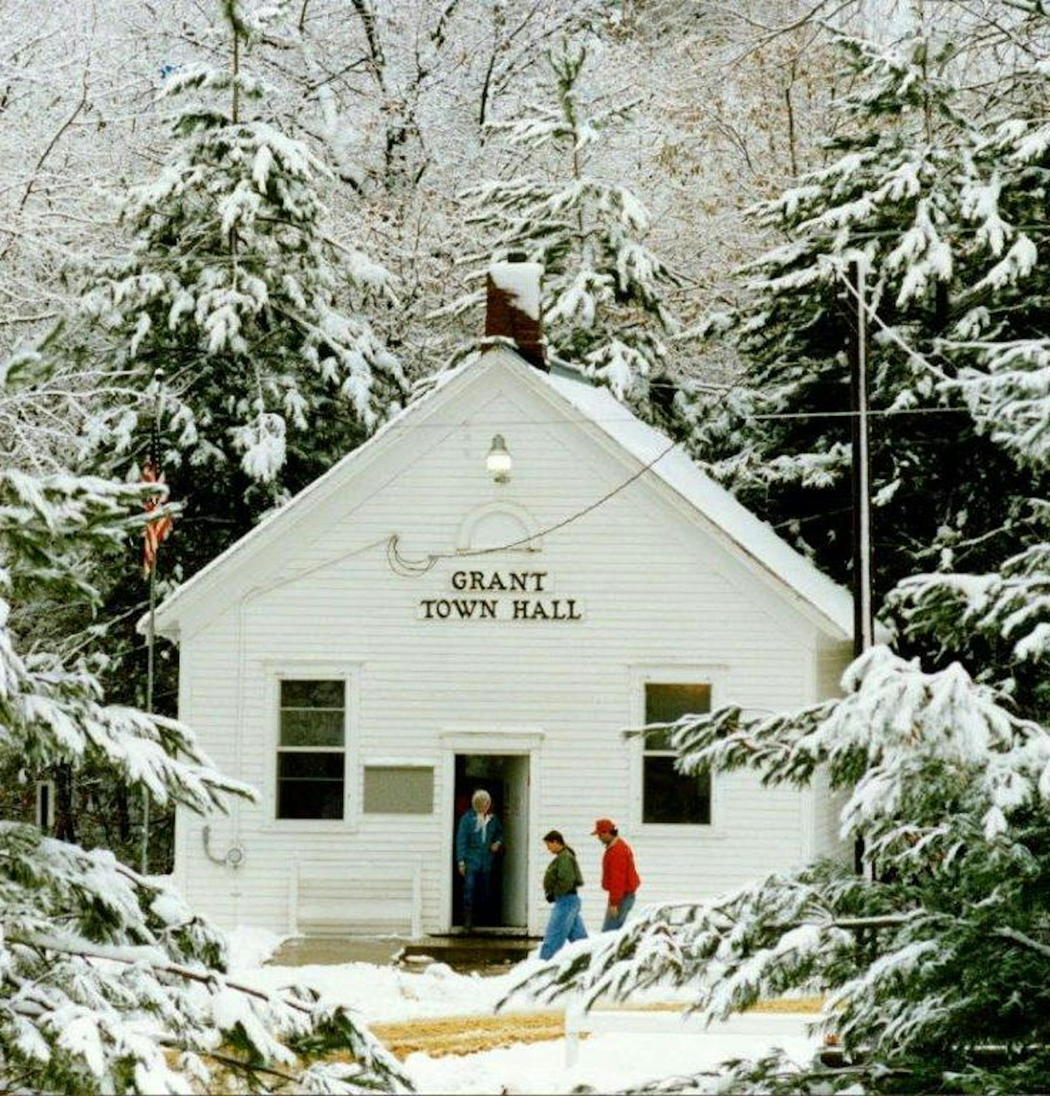 In the election that put Bill Clinton into the presidency,"Heavy Snow Doesn't Slow Heavy Turnout," the headline read in the Star Tribune. Voter turnout was heavy on Nov. 4, 1992, including in Grant, where voters trudged to the polls through 9 inches of new snow.