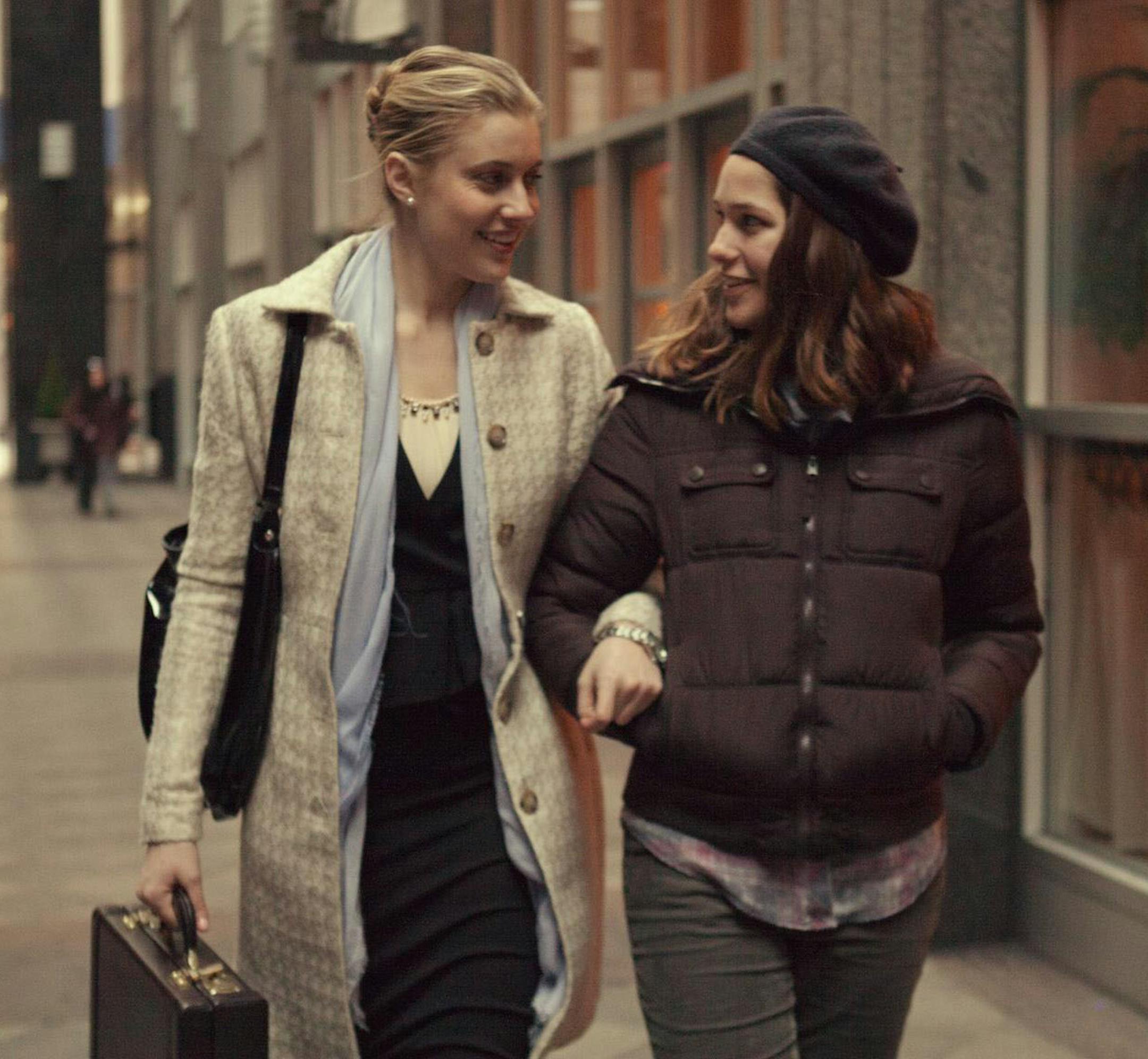 Greta Gerwig as "Brooke" and Lola Kirke as "Tracy" in MISTRESS AMERICA. Photo courtesy of Fox Searchlight Pictures © 2015 Twentieth Century Fox Film Corporation All Rights Reserved