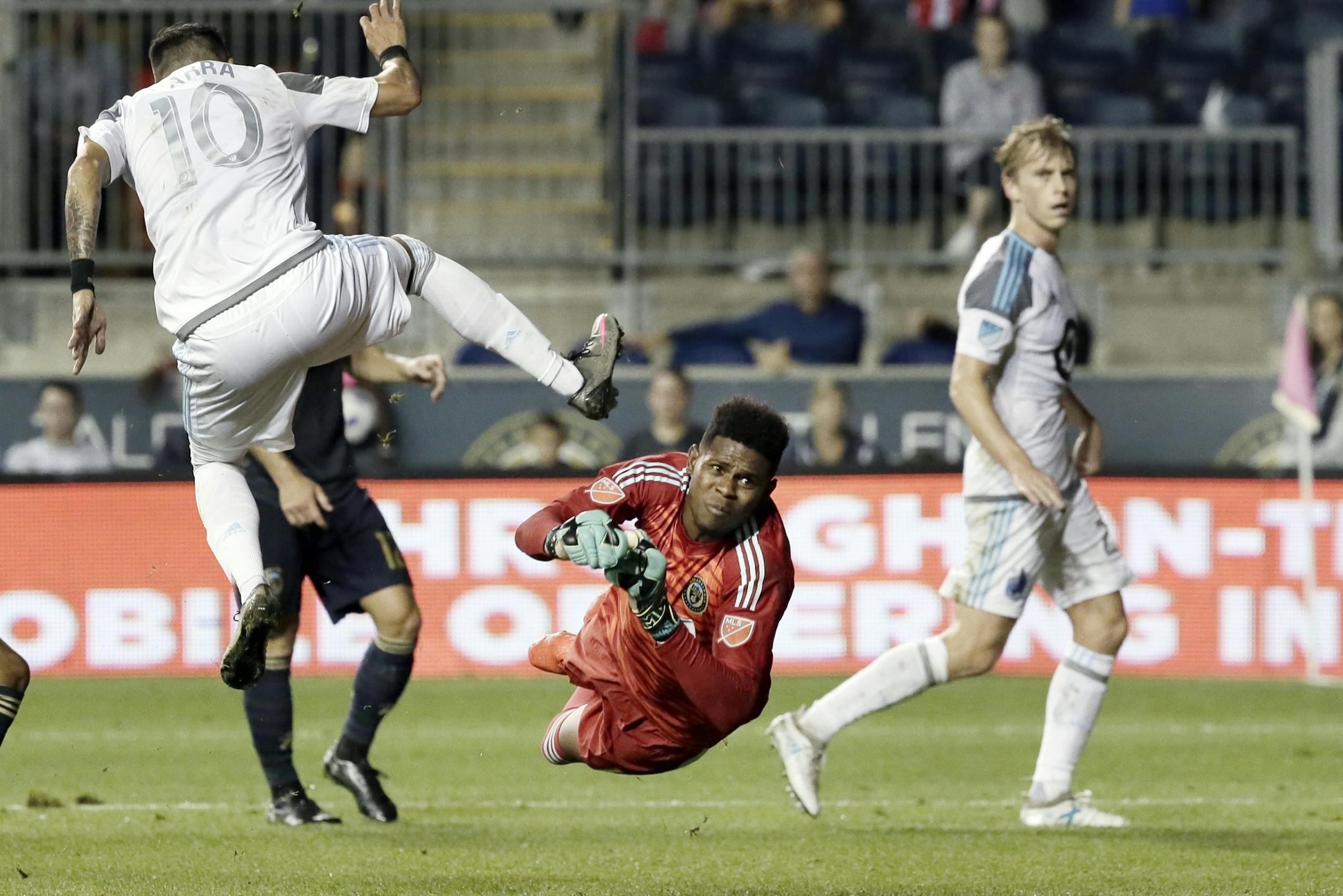 Philadelphia Union goal keeper Andre Blake makes a save on this shot by United's Miguel Ibarra in the first half of the Minnesota United at Philadelphia Union MLS match at Talen Energy Stadium in Chester, Pa. on October 6, 2018. MANDATORY CREDIT: ELIZABETH ROBERTSON / Staff Photographer