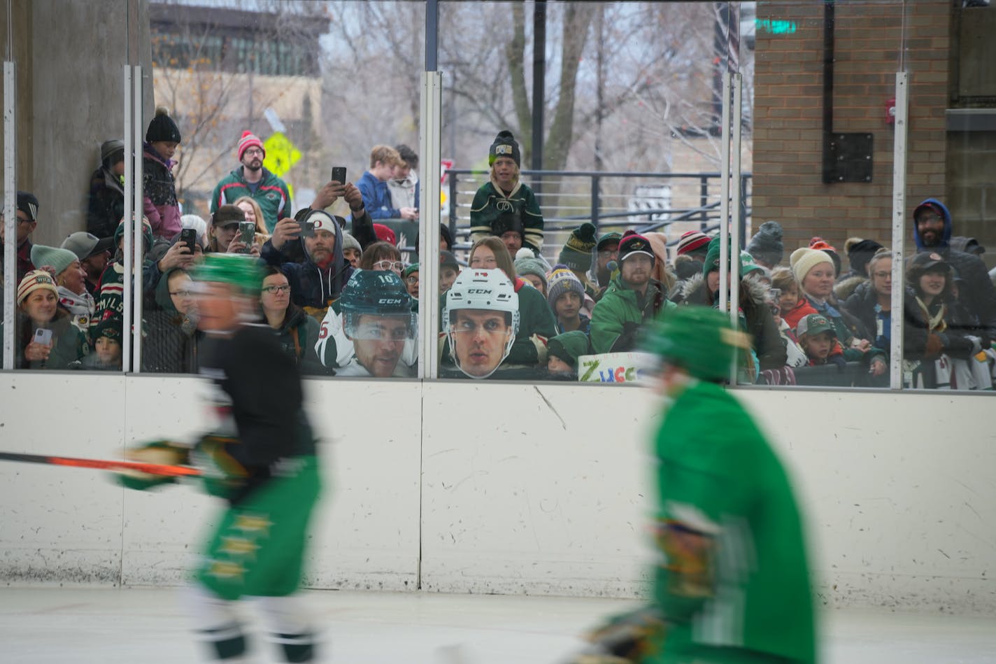 The Minnesota Wild held a free, open-to-the-public outdoor practice in St. Louis Park, Minn., on Saturday, Nov. 5, 2022.. ] SHARI L. GROSS • shari.gross@startribune.com