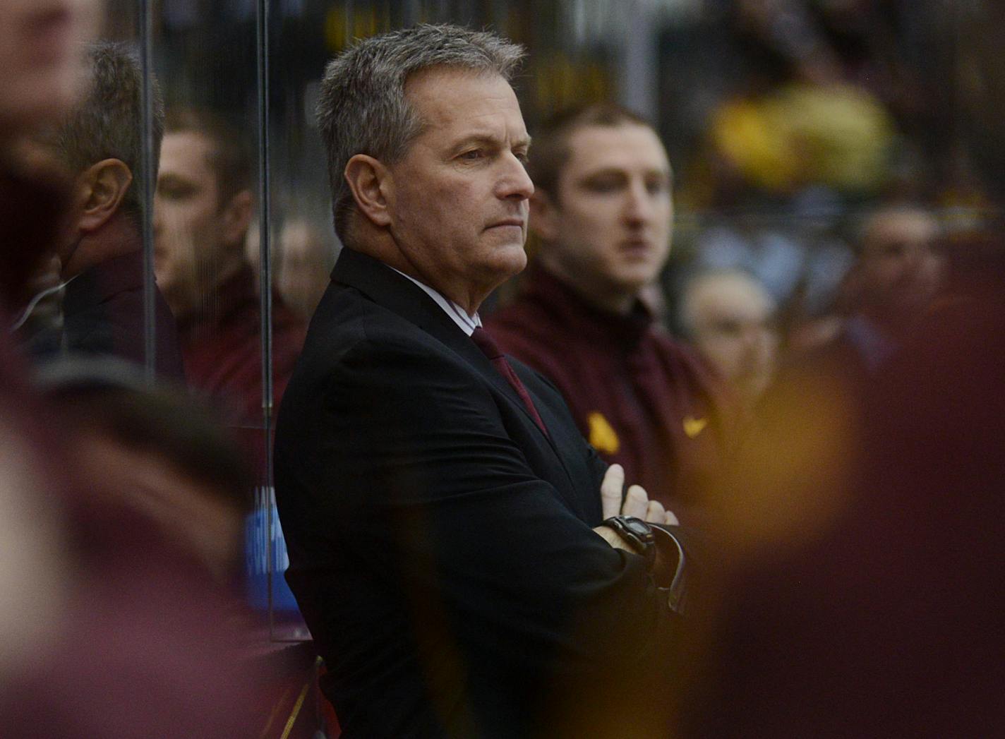 Don Lucia, despite the Gophers&#x2019; struggles this season and alumni criticism, wants to remain the coach.