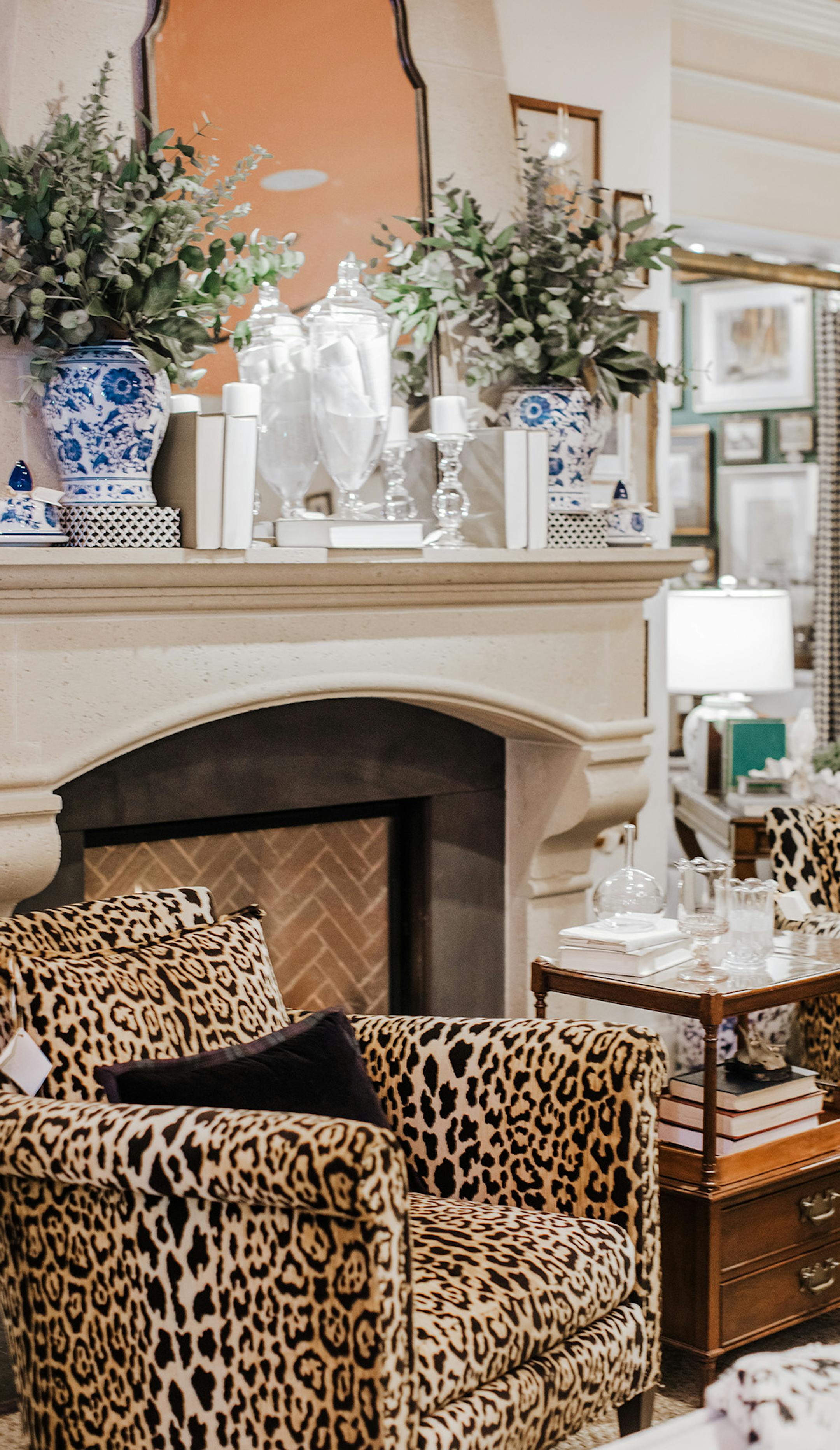 When used correctly, leopard print can add elegance and luxurious texture to your space. (Handout/TNS) ORG XMIT: 1409863