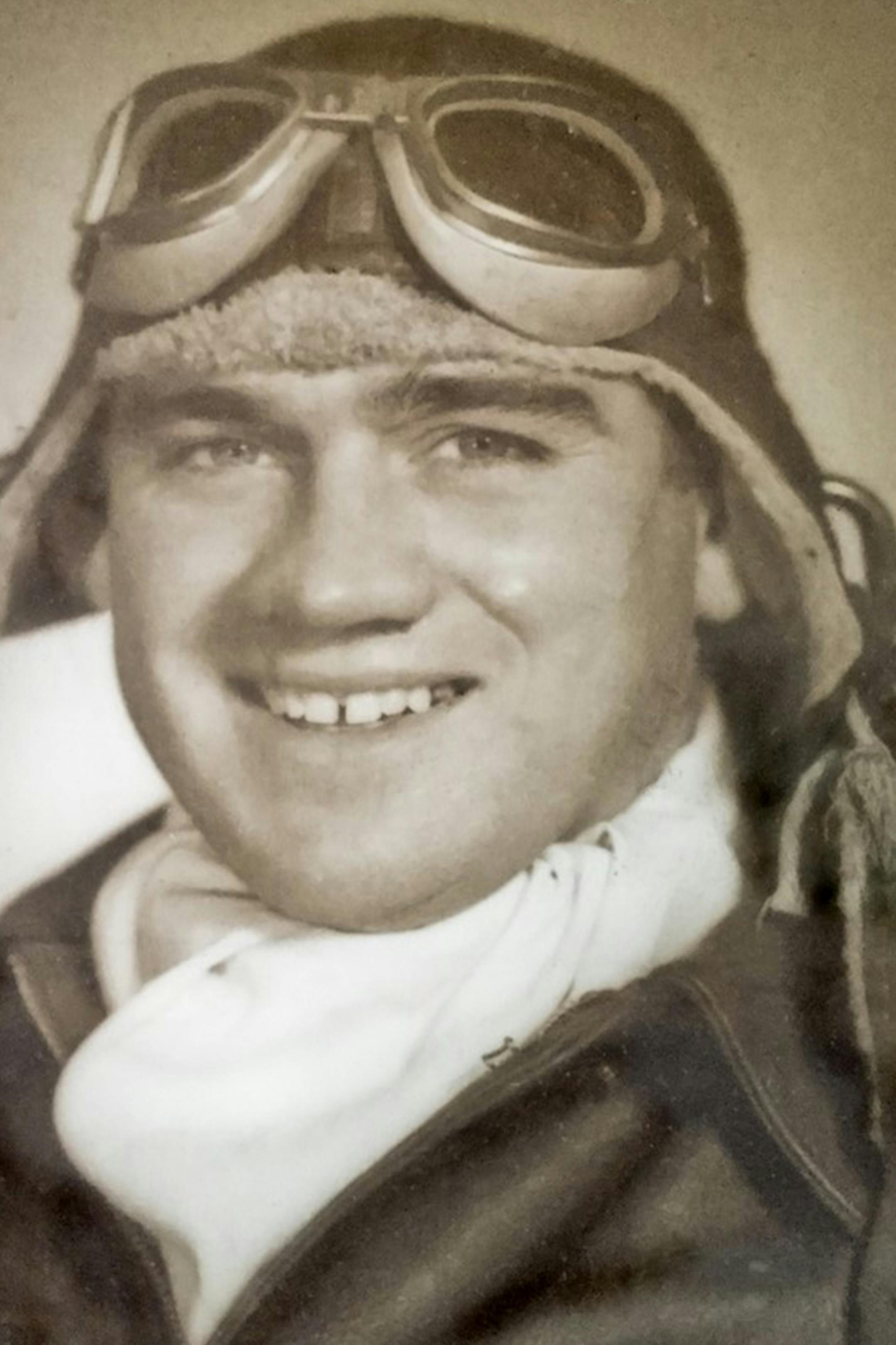 Clarence Krotz, WWII bomber pilot who opened a resort near Grand Marais after the war. (Photo courtesy of Kathy Krotz Finn)