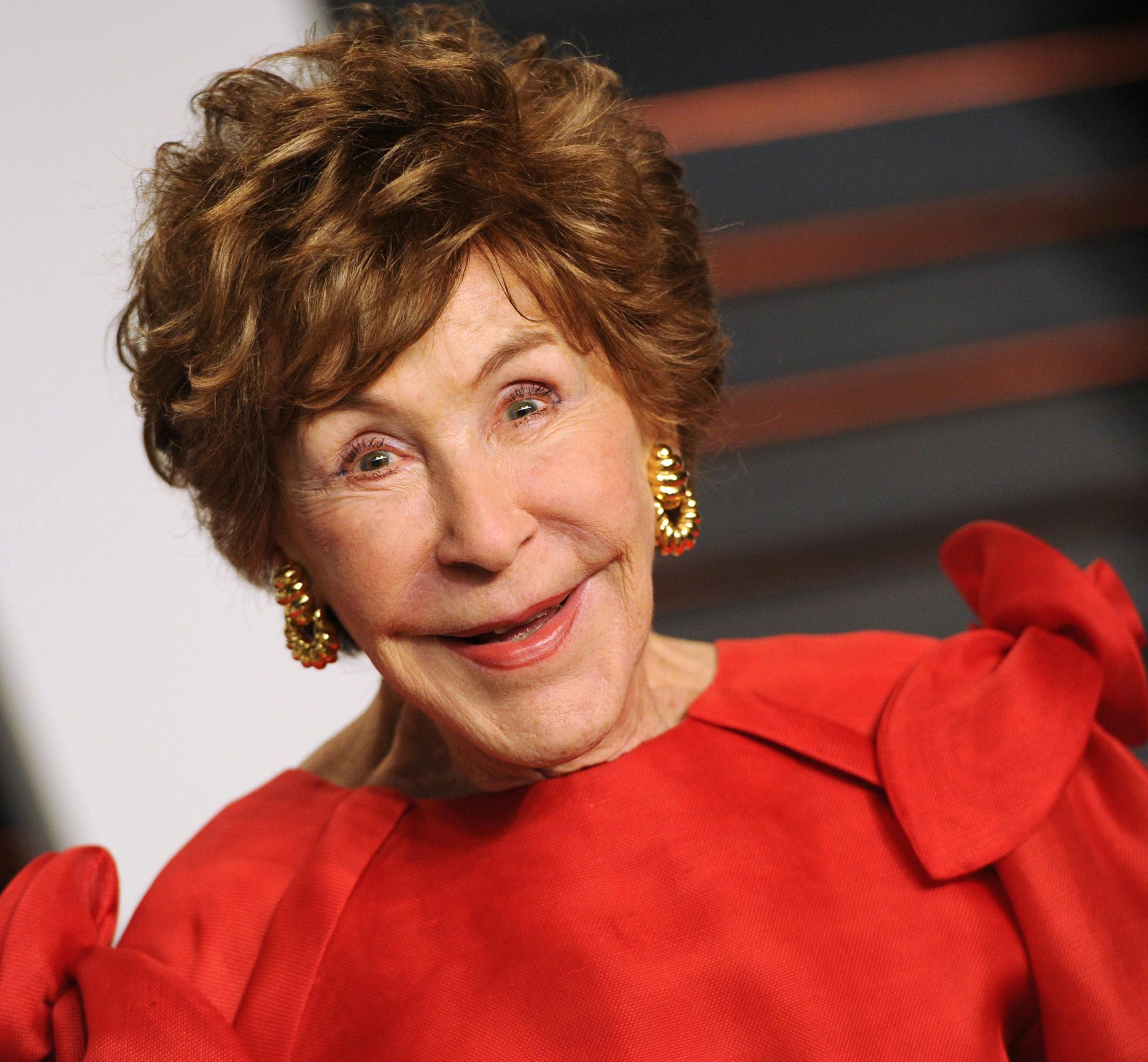 FILE - In this Feb. 22, 2015 file photo, Betsy Bloomingdale arrives at the 2015 Vanity Fair Oscar Party in Beverly Hills, Calif. Bloomingdale, the widow of a department store heir who hobnobbed with the world’s elite and was best friends with Nancy Reagan, has died. She was 93. Her daughter-in-law says Bloomingdale died Tuesday, July 19, 2016, at her Los Angeles home from congestive heart failure. (Photo by Evan Agostini/Invision/AP, File)