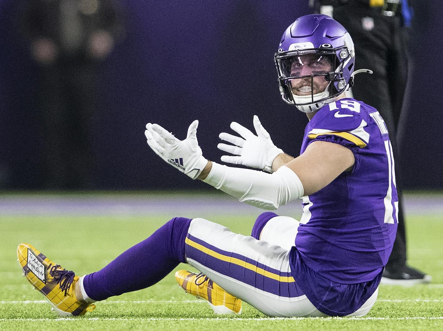 Minnesota Vikings receiver Adam Thielen (19).