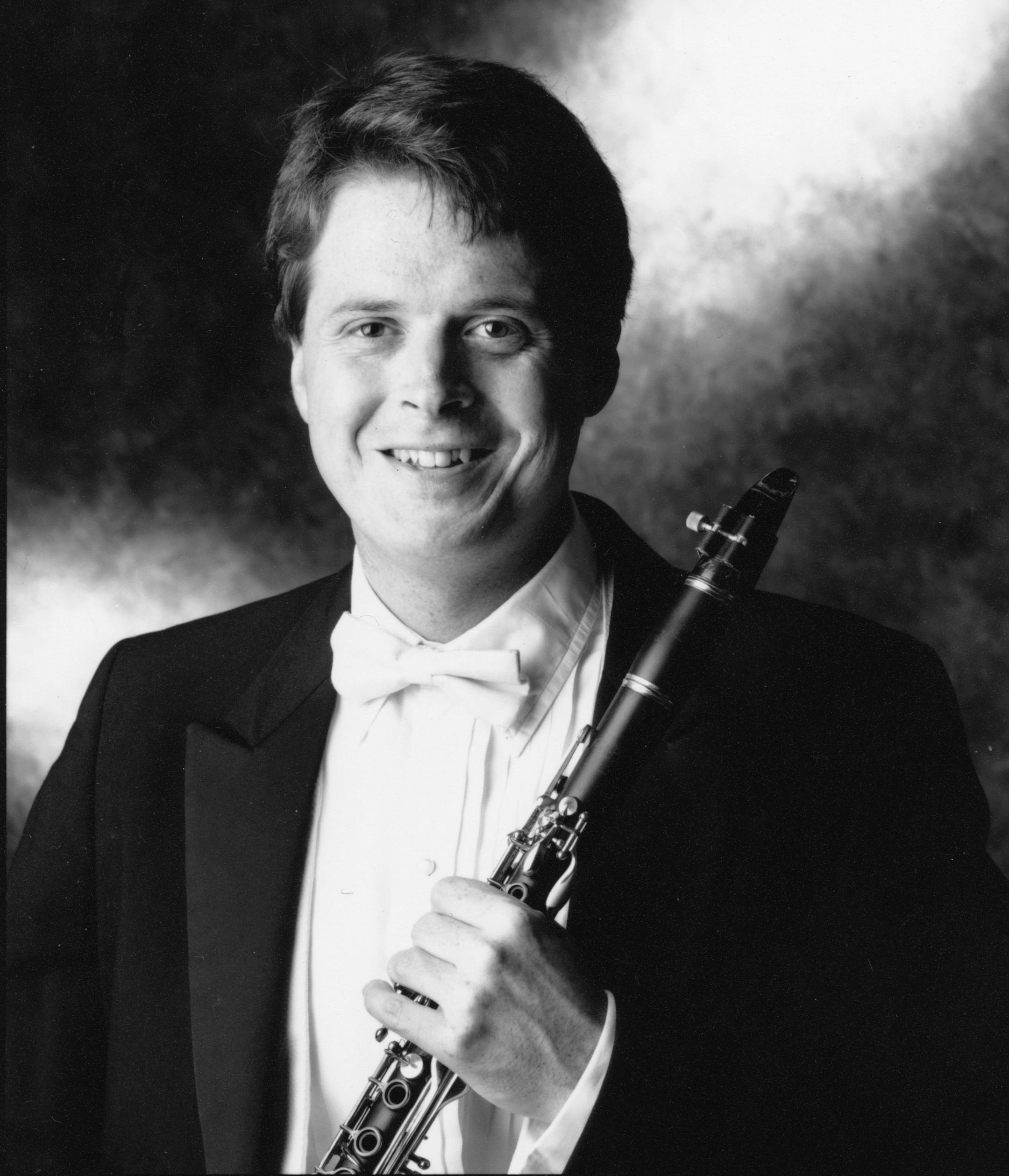 Minnesota Orchestra clarinetist David Pharris got the most out of his four instruments on Sunday.
