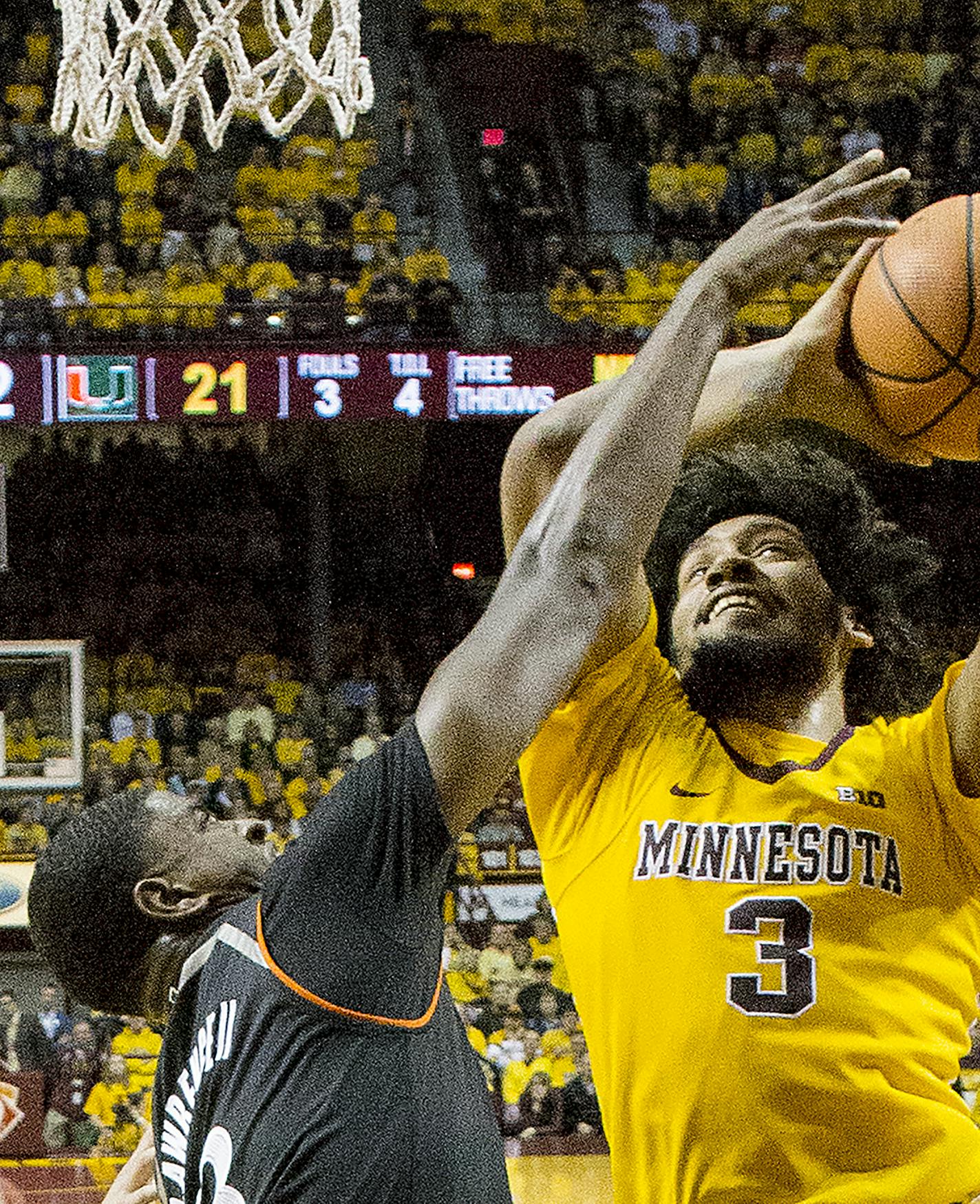 Minnesota Gophers Jordan Murphy (3). ] CARLOS GONZALEZ &#xef; cgonzalez@startribune.com - November 29, 2017, Minneapolis, MN, Williams Arena, NCAA Basketball, University of Minnesota Gophers vs. Miami Hurricanes