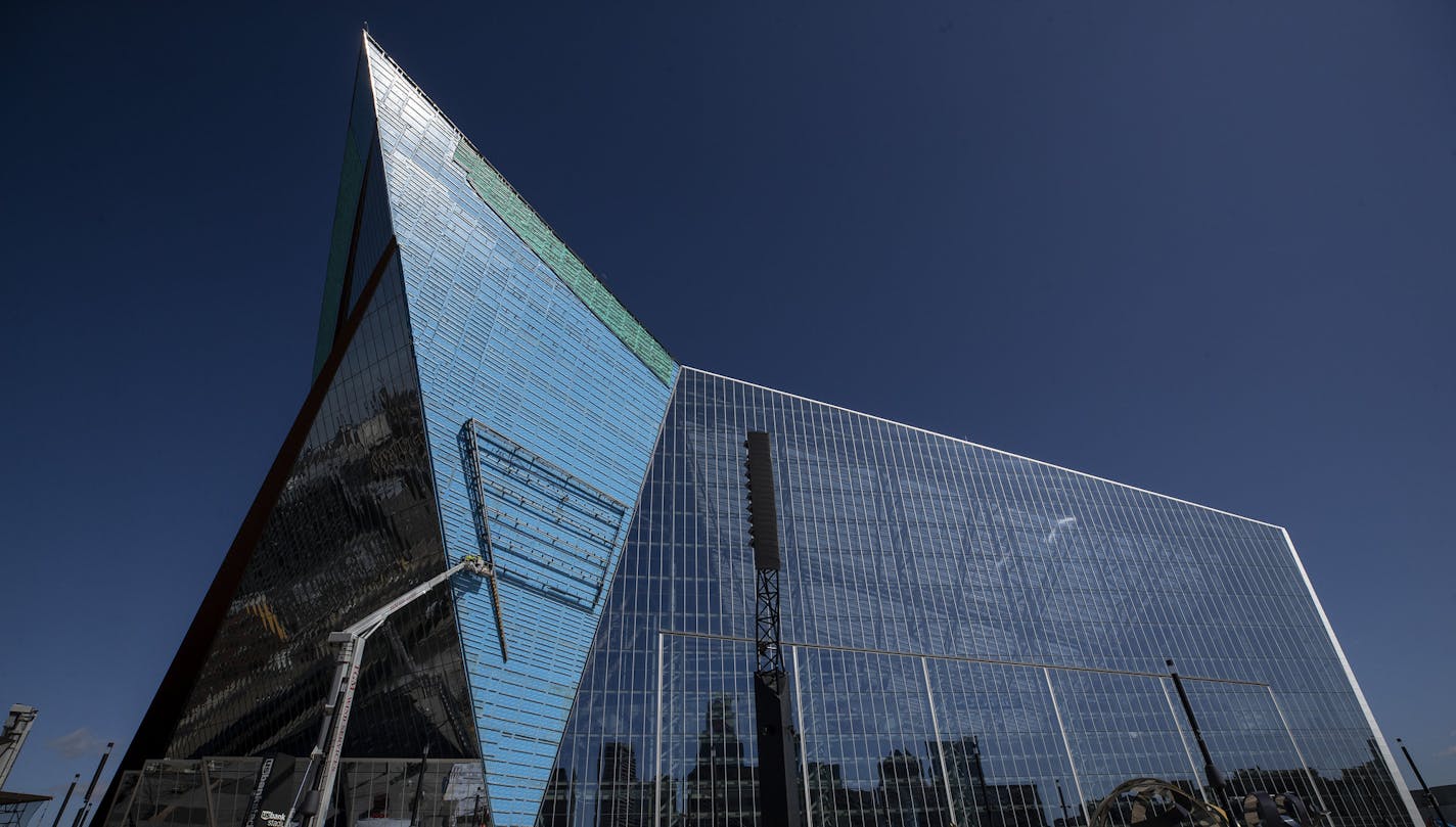 Exterior Panels being replaced at U.S. Bank Stadium April 2020. ] CARLOS GONZALEZ • cgonzalez@startribune.com – Minneapolis, MN – April 29, 2020, U.S. Bank Stadium – Exterior Panels being replaced.