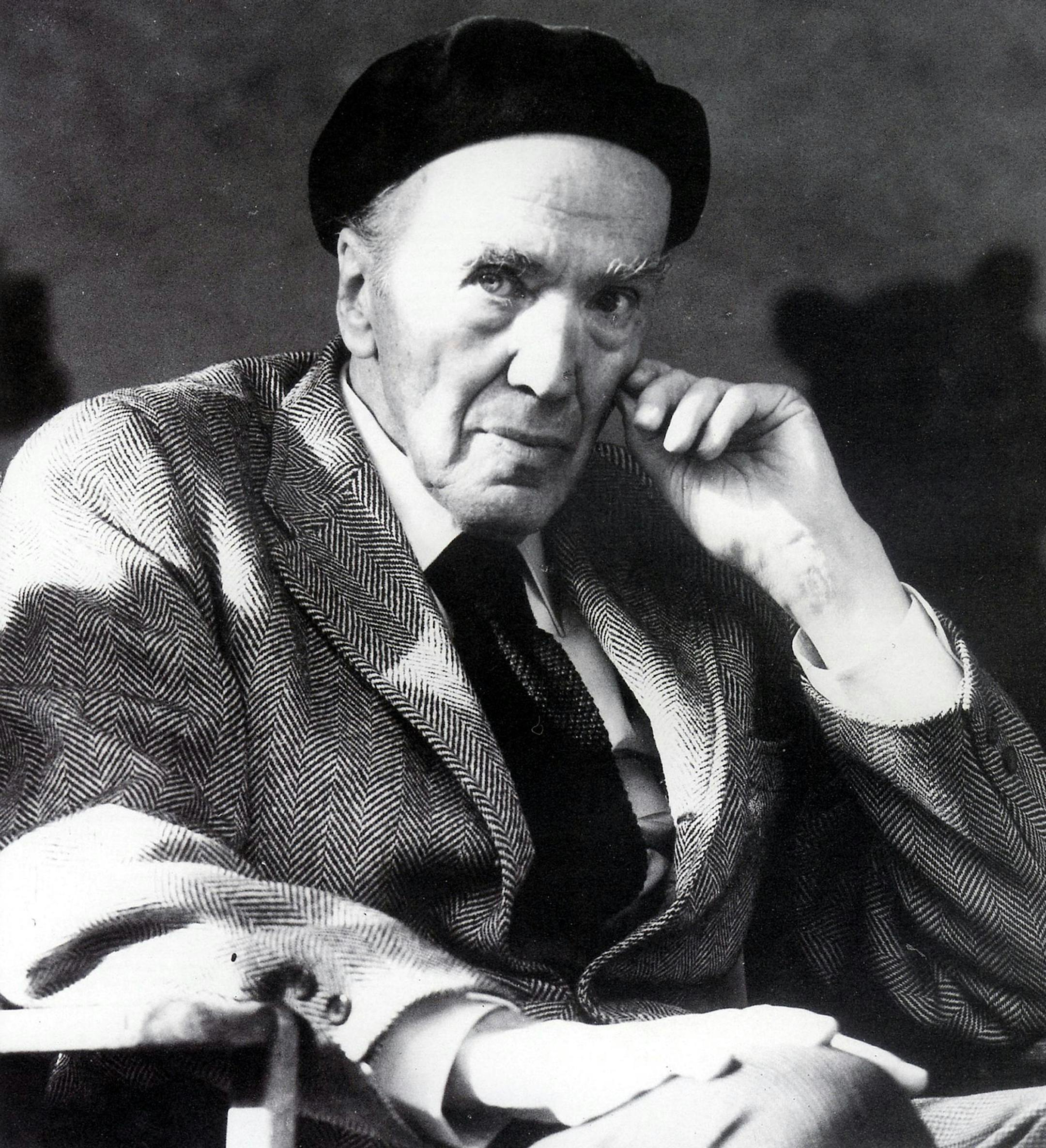 (NYT19) UNDATED -- Dec. 4, 2002 -- BARRAGAN-HOUSE -- Beyond the voyeuristic thrill there lies a genuine interest in what the Mexican architect Luis Barragan described as the "emotional piece of architecture.'' Nowhere does an architect reveal more about himself than in the houses he builds for himself, where the only check or filter for his ideas is himself. In November in Mexico City, "The Quiet Revolution,'' a retrospective of Barragan's work was shown at the Palacio de Bellas Artes. The show
