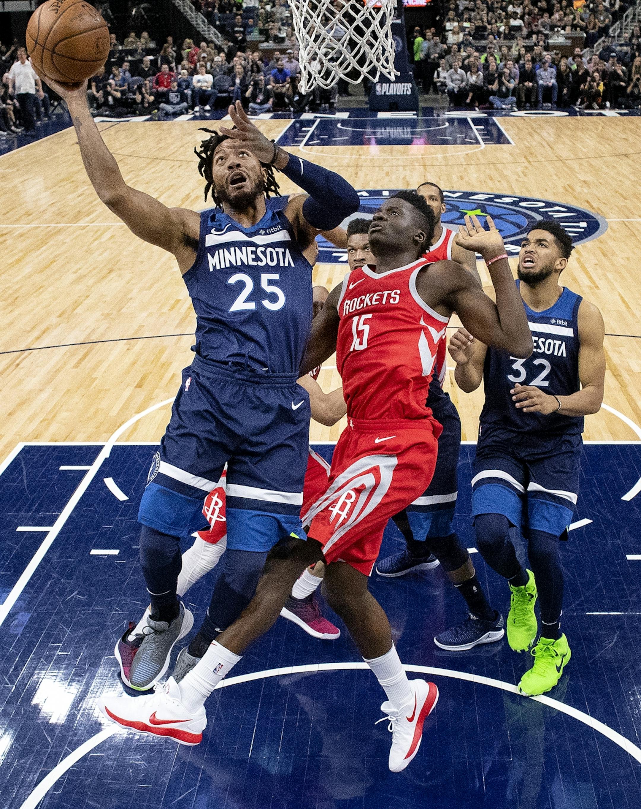 Minnesota Timberwolves Derrick Rose (25) attempted a shot in the first half.