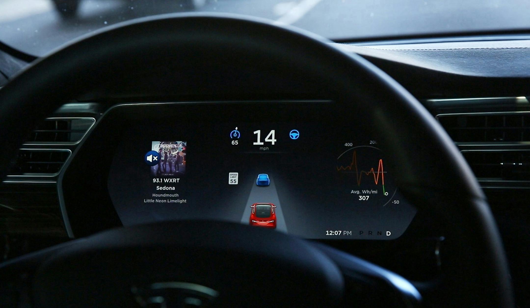 The dashboard of the Tesla Model S P90D. The Pentagon is going to introduce self-driving cars to the military. (Chris Walker/Chicago Tribune/TNS)