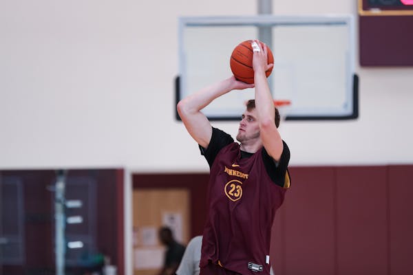 Parker Fox will miss Gophers basketball season with knee injury
