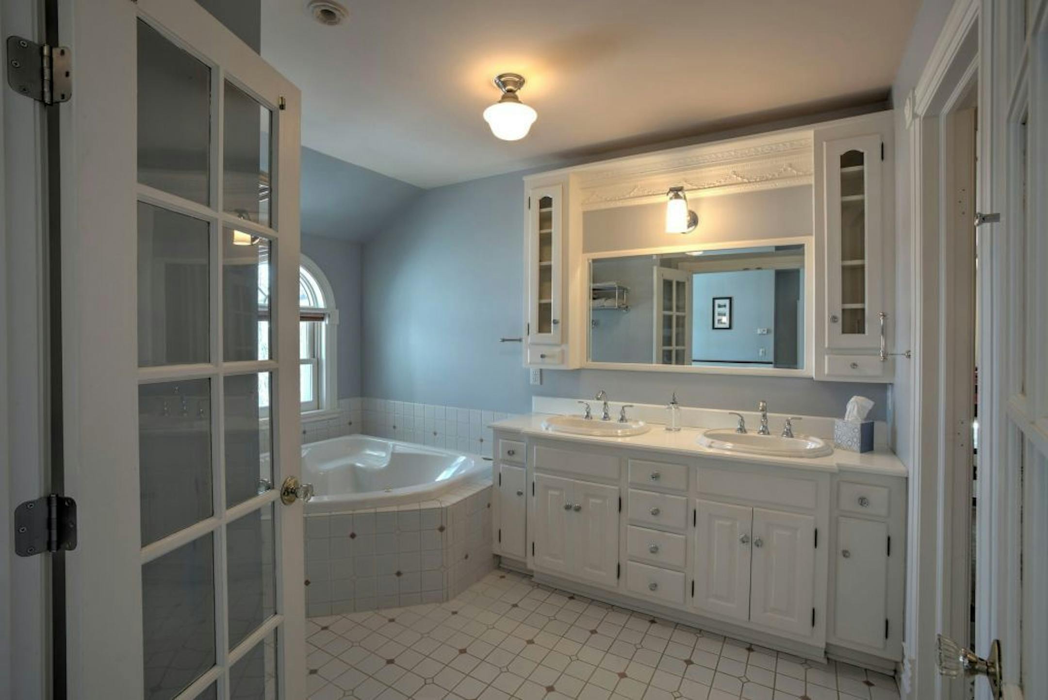 A bathroom, one of nine in the home. All the bedrooms have en suite bathrooms.