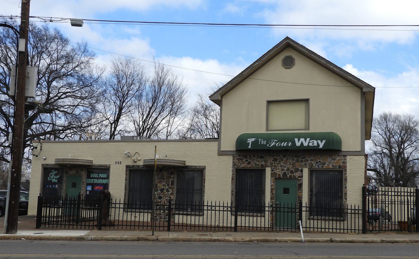 Set in an aging neighborhood of small, shotgun houses, The Four Way restaurant has been a popular spot for soul food for more than 70 years. (Jay Jones/Chicago Tribune/TNS)