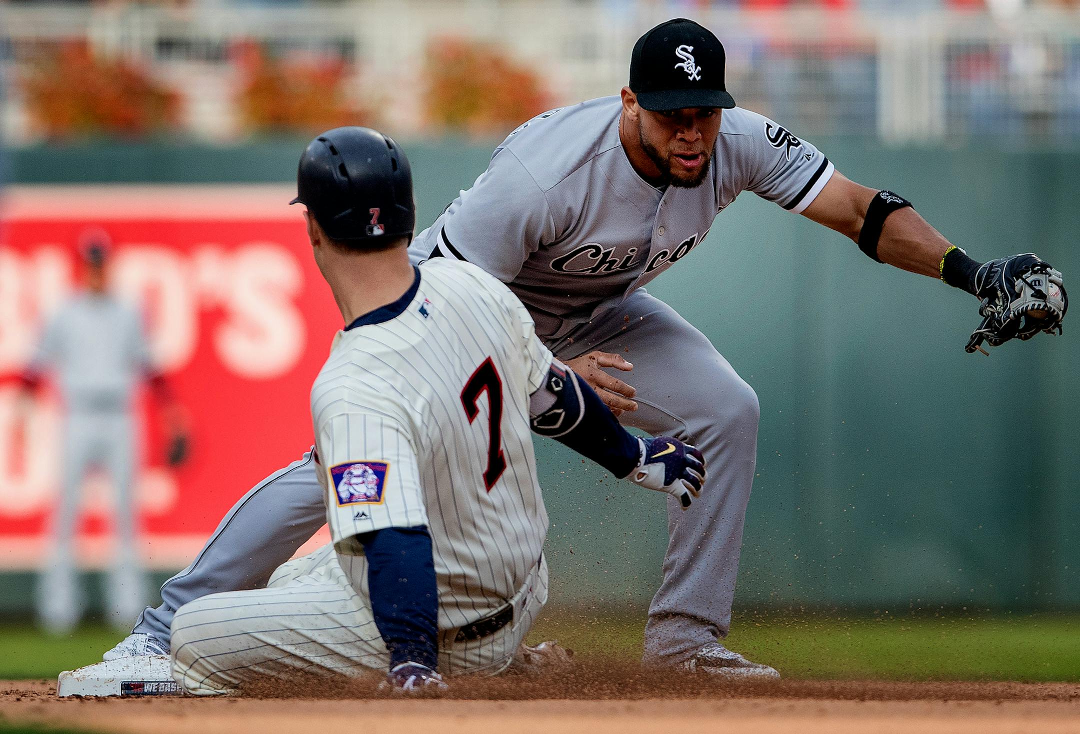 Minnesota Twins Joe Mauer slid safely into second base after hitting a double in the eighth inning. ] CARLOS GONZALEZ ï cgonzalez@startribune.com ñ September 30, 2018, Minneapolis, MN, Target Field, MLB, Minnesota Twins vs. Chicago White Sox