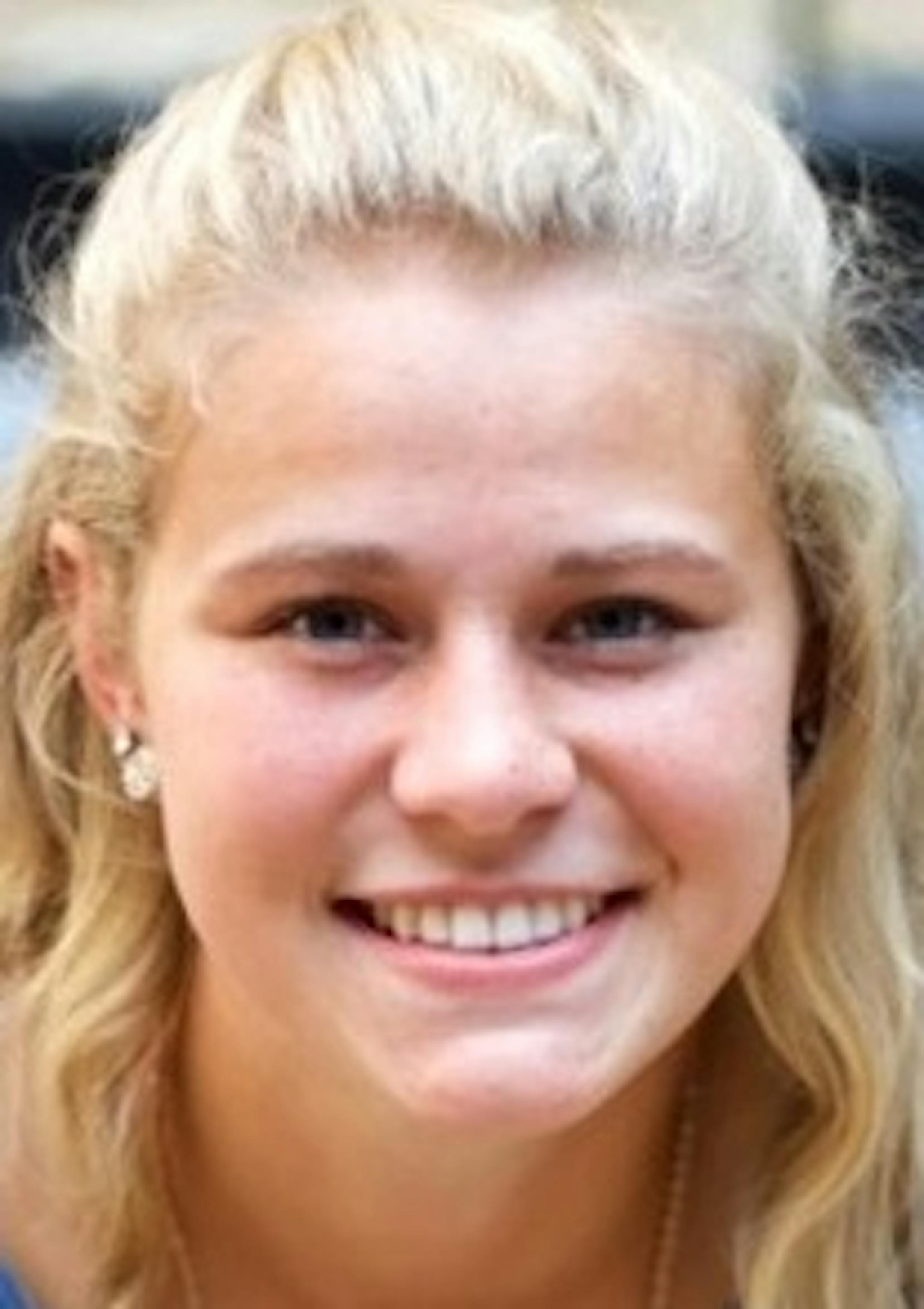 Naomi Rogge, Eden Prairie lax/hockey, sr., 2016-17