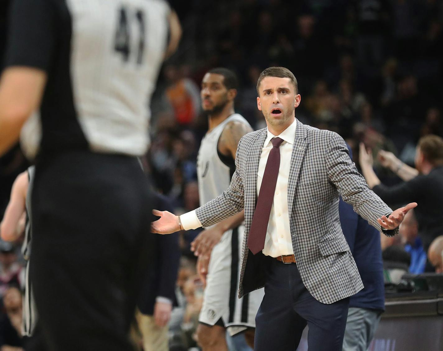 Timberwolves interim head coach Ryan Saunders doesn't like a foul call during the second half