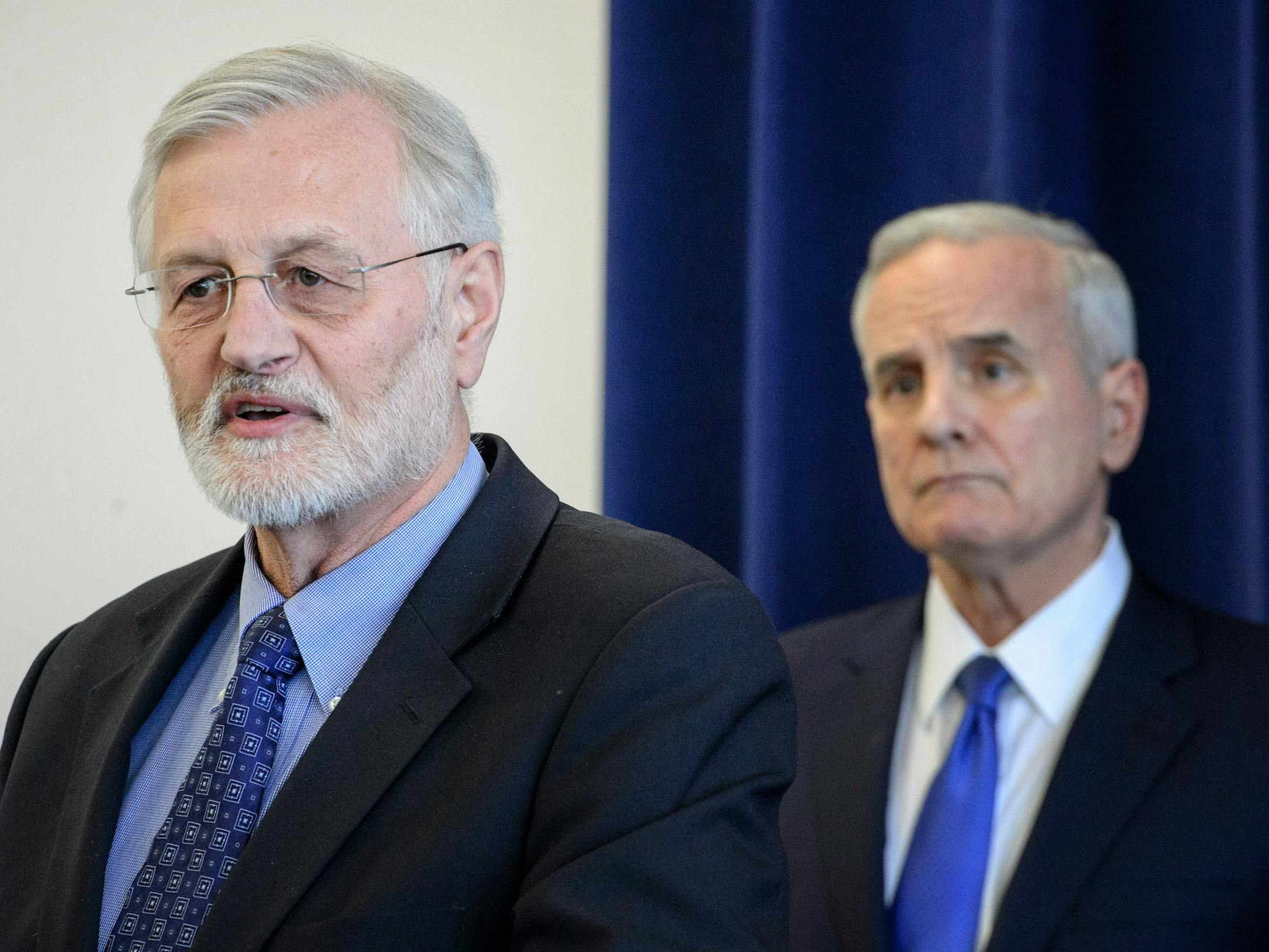 Dr. Bill Hartmann, Minnesota Board of Animal Health and Governor Mark Dayton ] GLEN STUBBE * gstubbe@startribune.com Thursday, April 23, 2015 Governor Mark Dayton today issued an emergency executive order declaring a peacetime state of emergency in Minnesota in response to the spread of avian influenza to the state's chicken and turkey flocks.