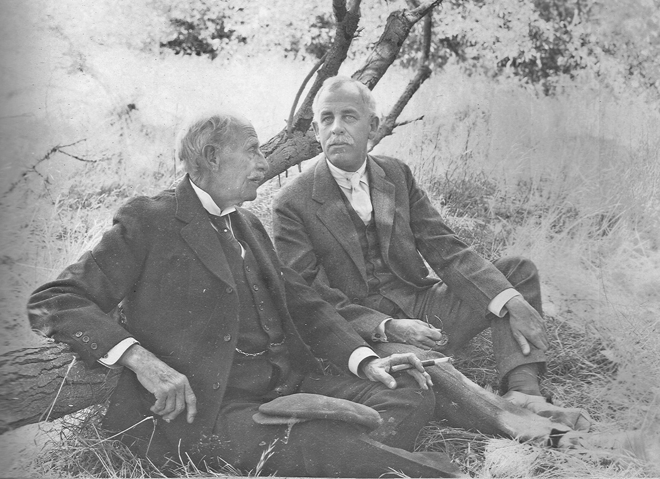 David Fairchild, right, talks with his longtime friend, benefactor and traveling companion, Barbour Lathrop. (Handout) ORG XMIT: 1225423