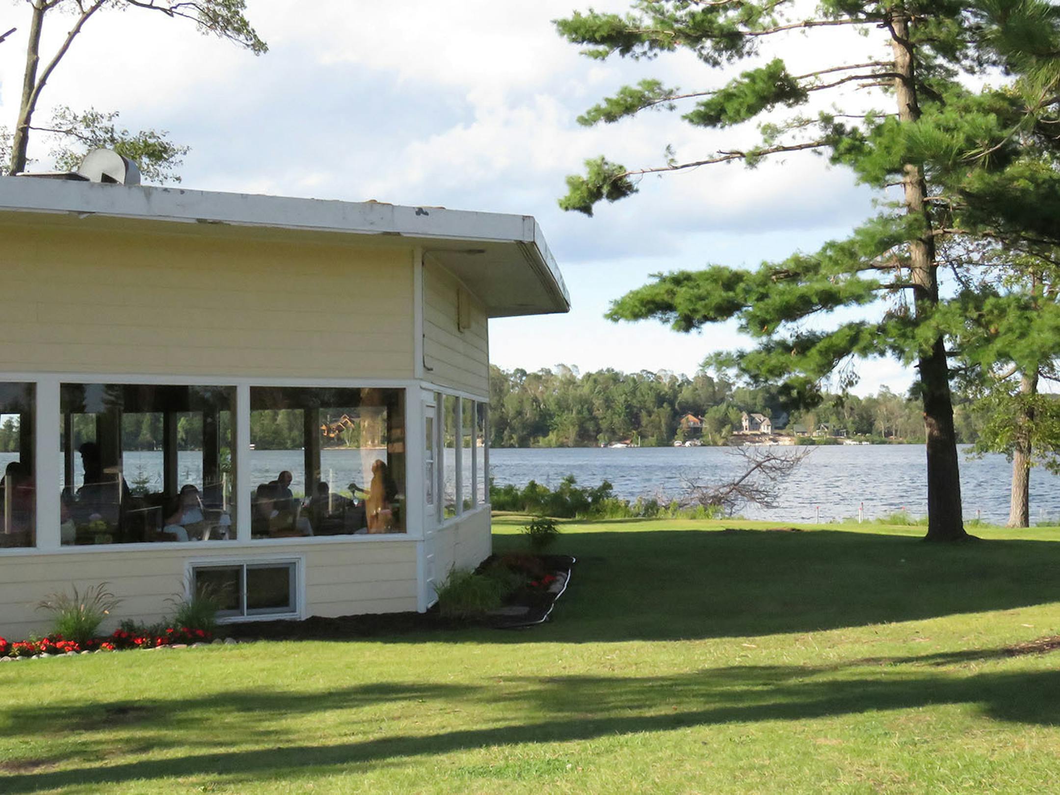 The Dining Room at Madden Lodge offers one of the best lake views in the Brainerd area.