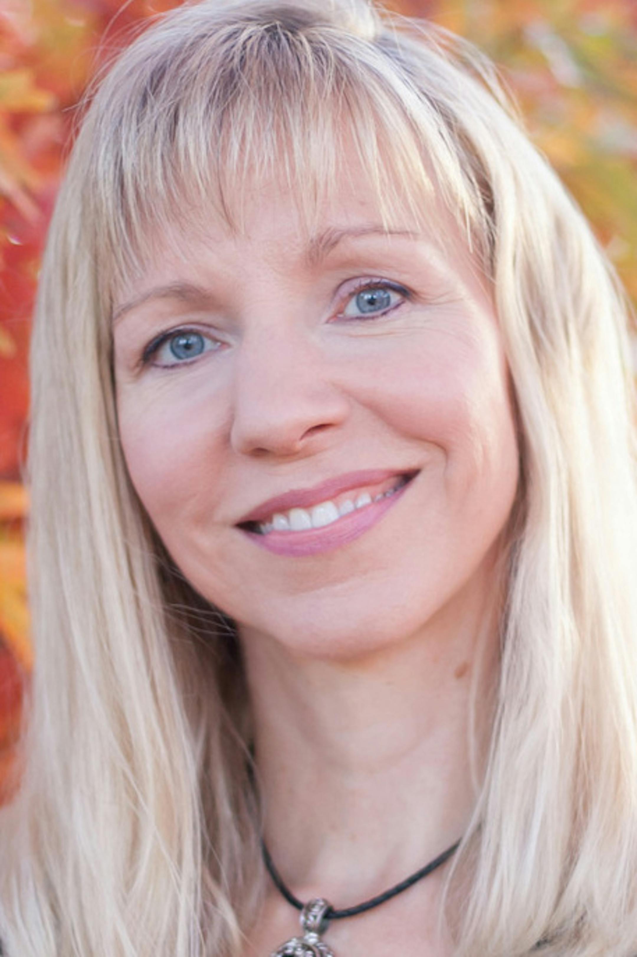 Julie Klassen Photo by Ginger Murray